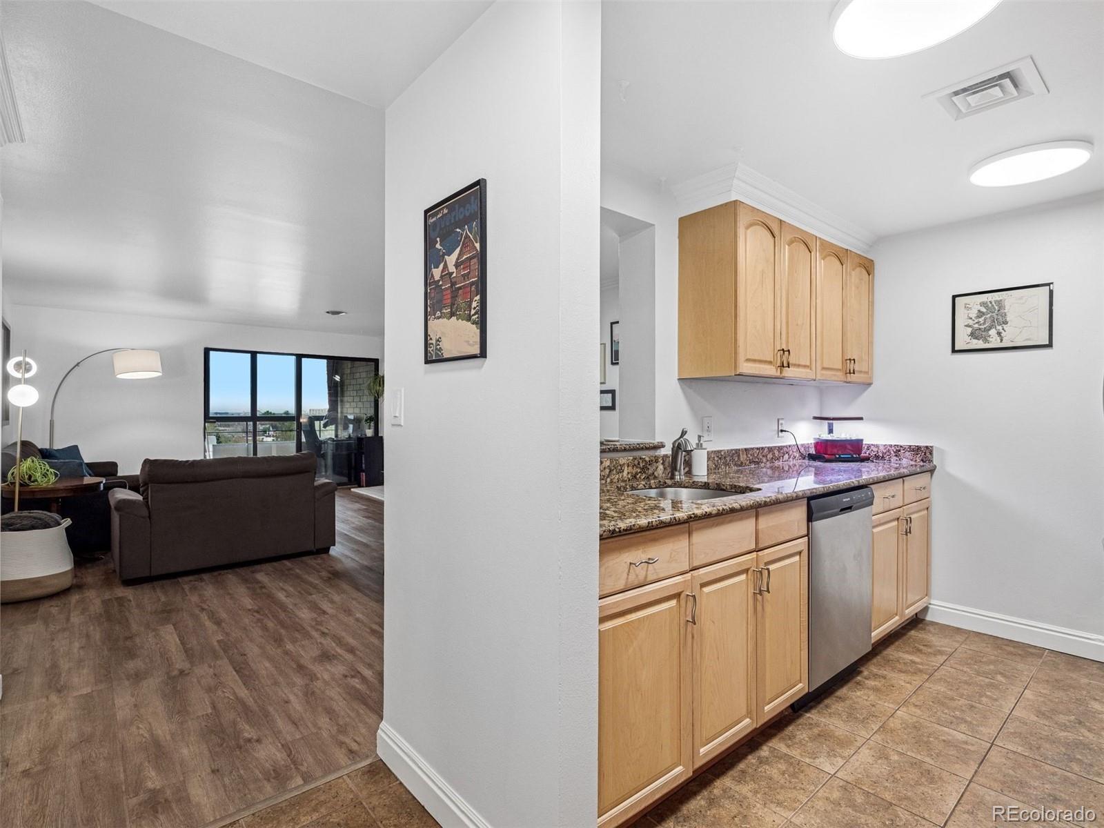 MLS Image #13 for 800 n pearl street,denver, Colorado