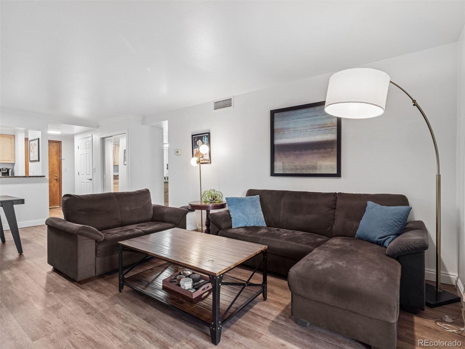 MLS Image #3 for 800 n pearl street,denver, Colorado
