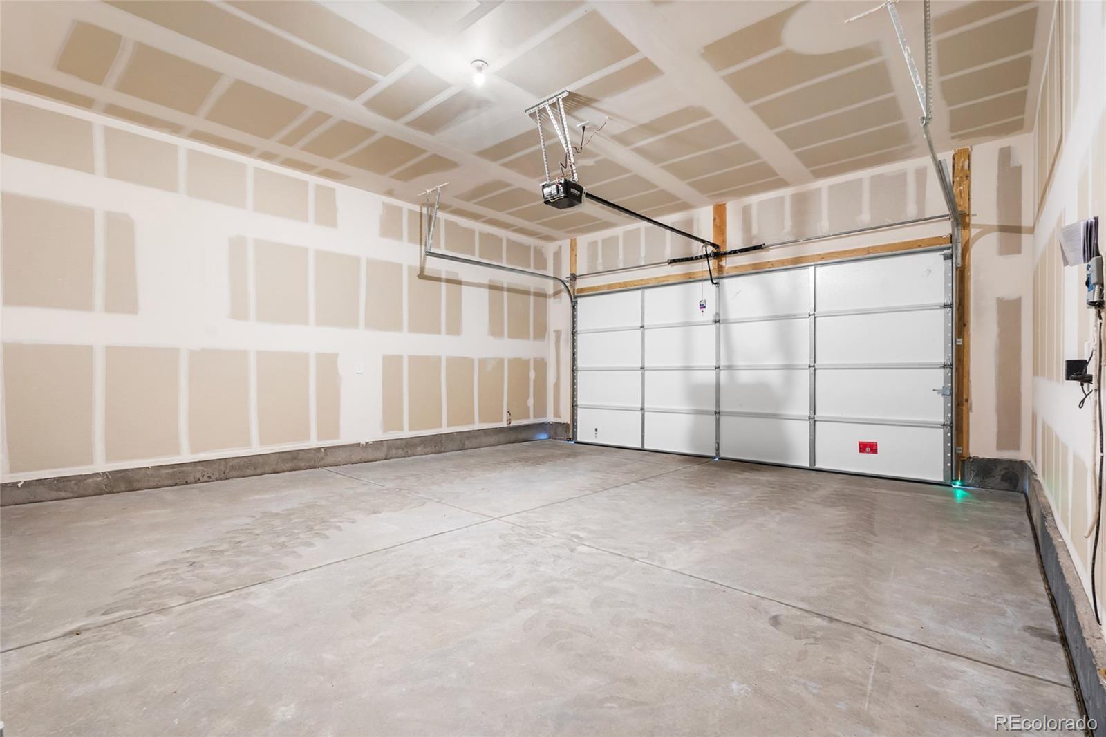 MLS Image #25 for 22077 e rockinghorse parkway,aurora, Colorado