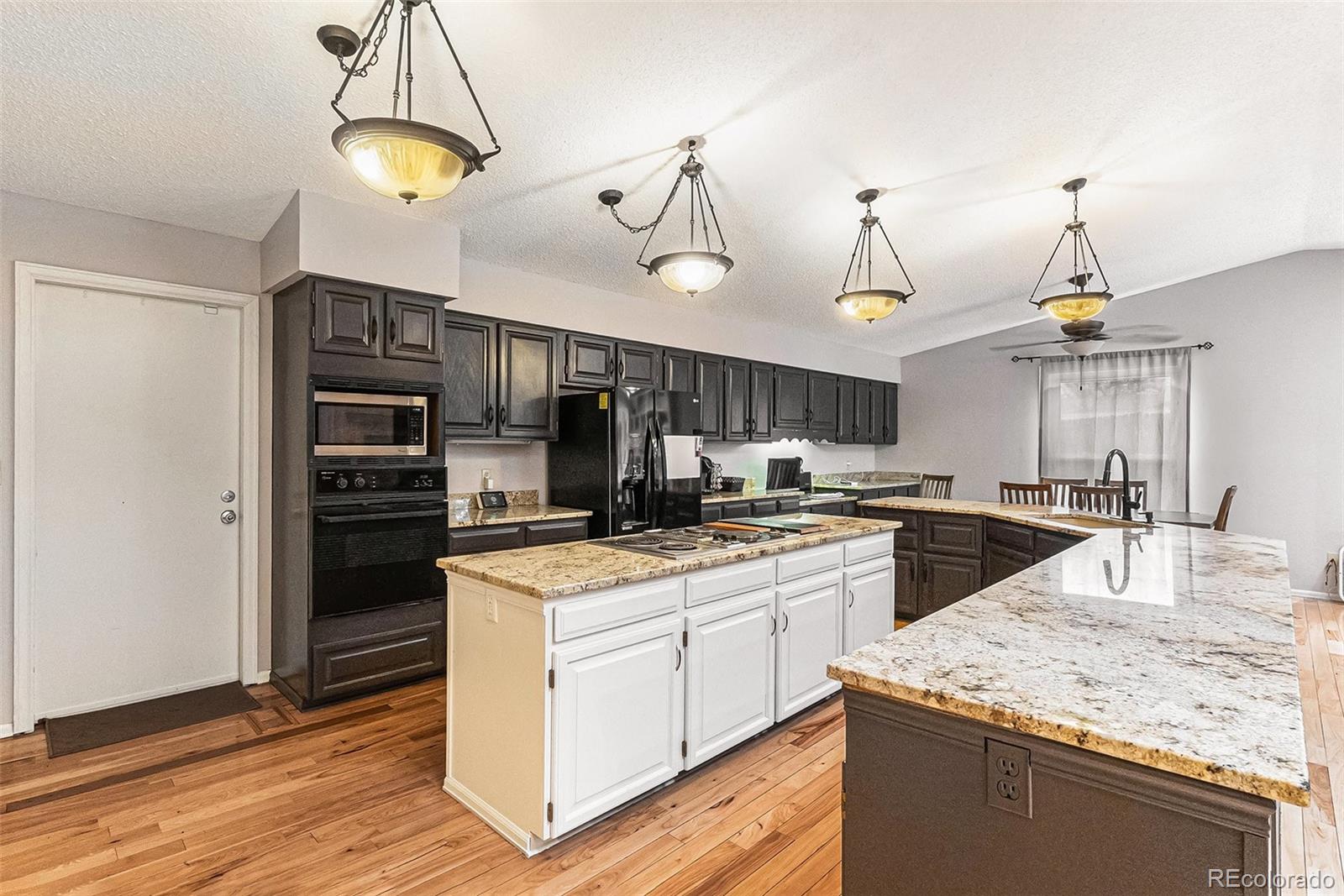 MLS Image #3 for 3312 s ouray way,aurora, Colorado