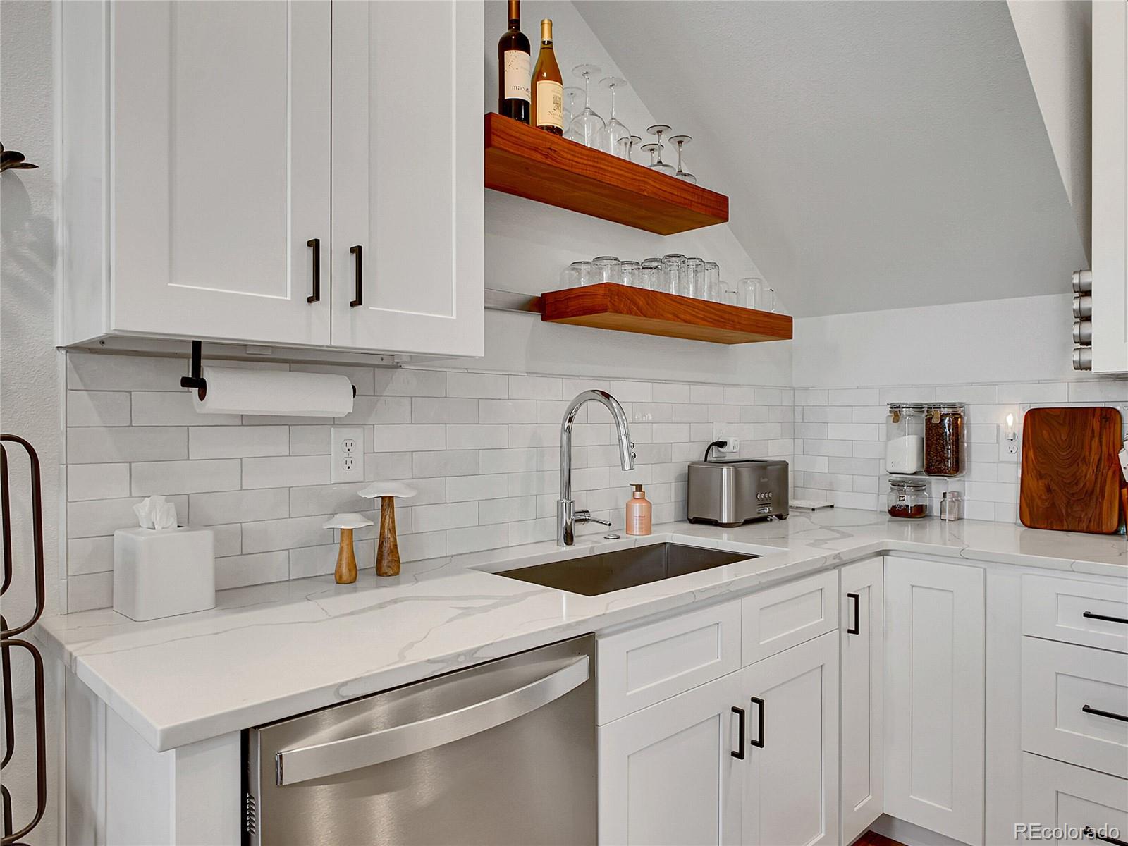 MLS Image #15 for 1303  jersey street,denver, Colorado
