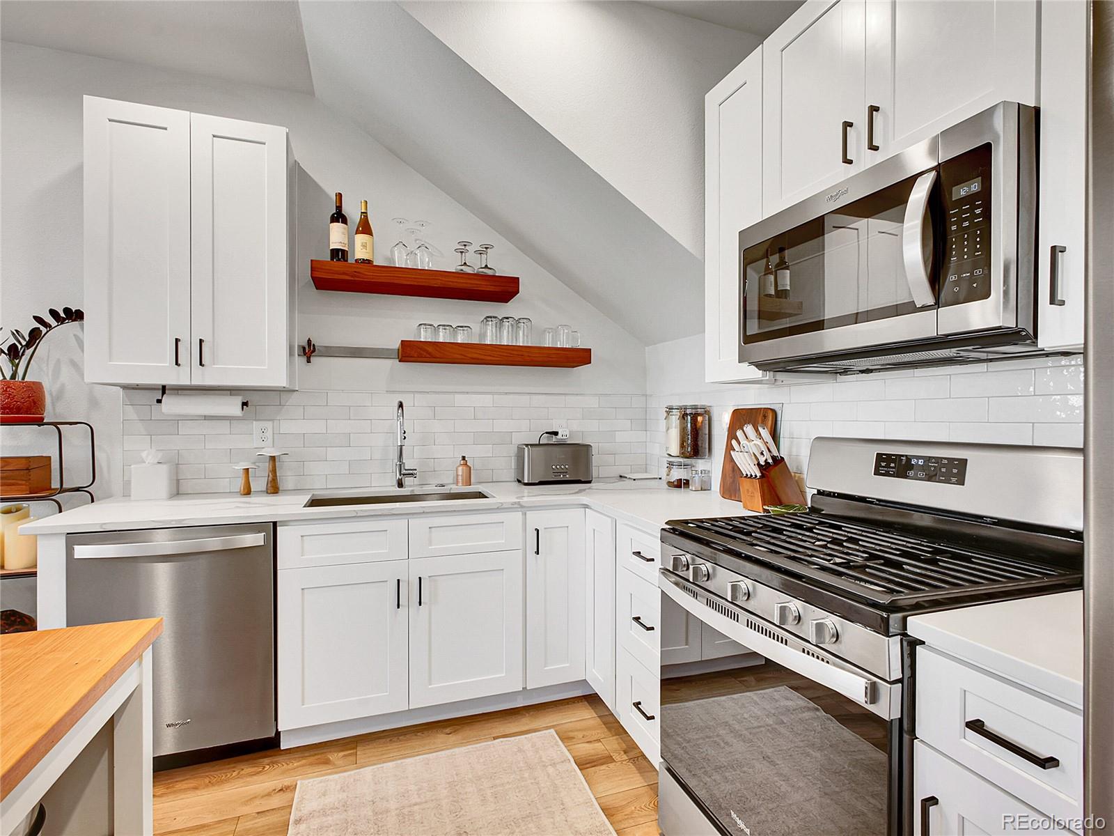 MLS Image #19 for 1303  jersey street,denver, Colorado