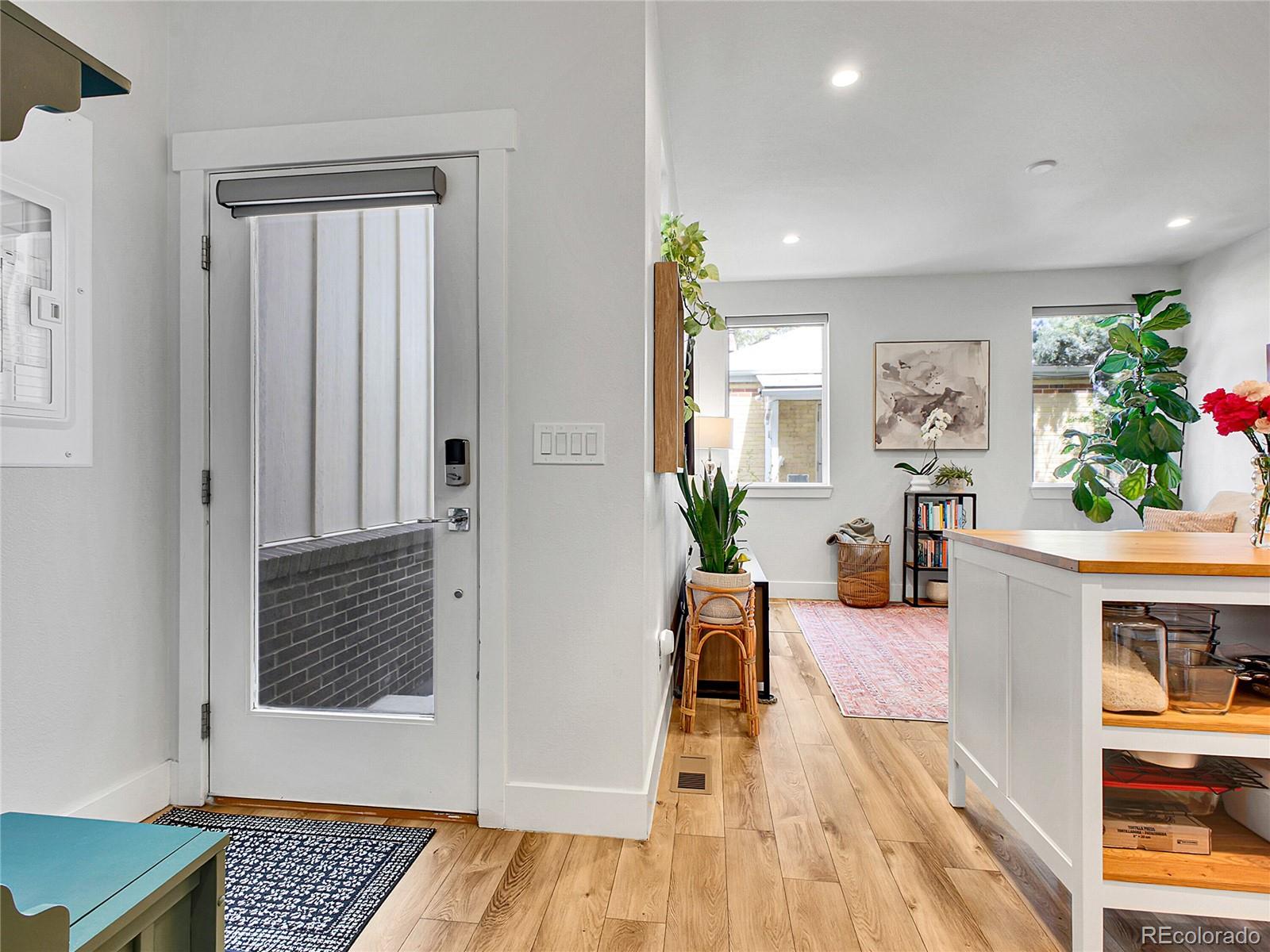 MLS Image #3 for 1303  jersey street,denver, Colorado
