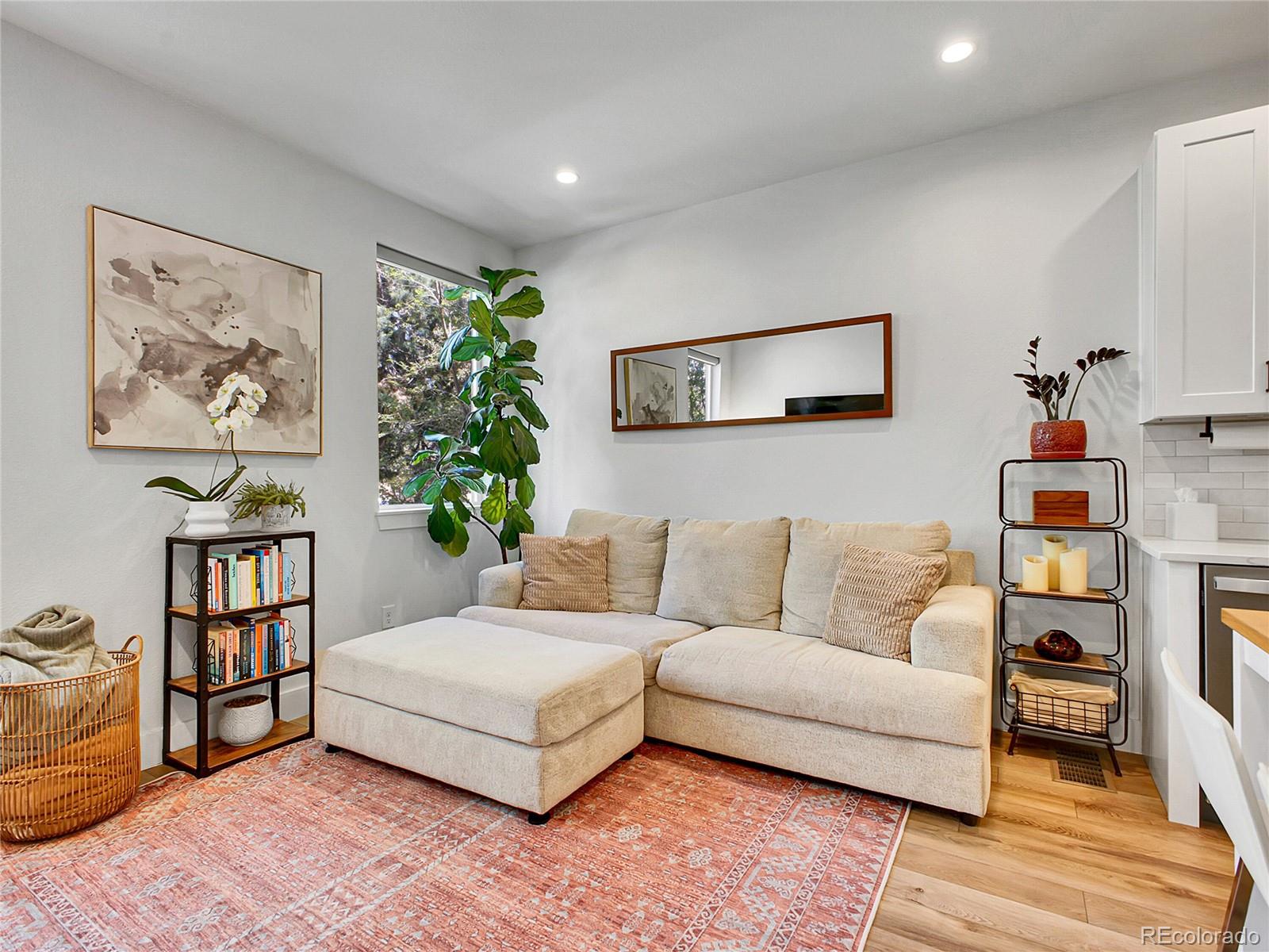 MLS Image #6 for 1303  jersey street,denver, Colorado