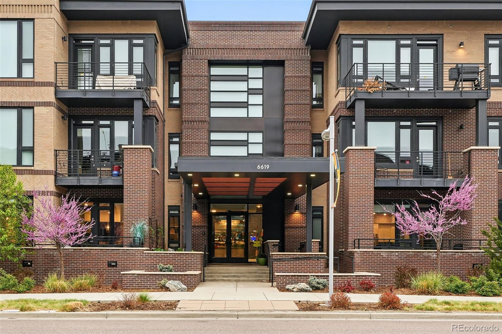 MLS Image #0 for 6619 e lowry boulevard 101,denver, Colorado