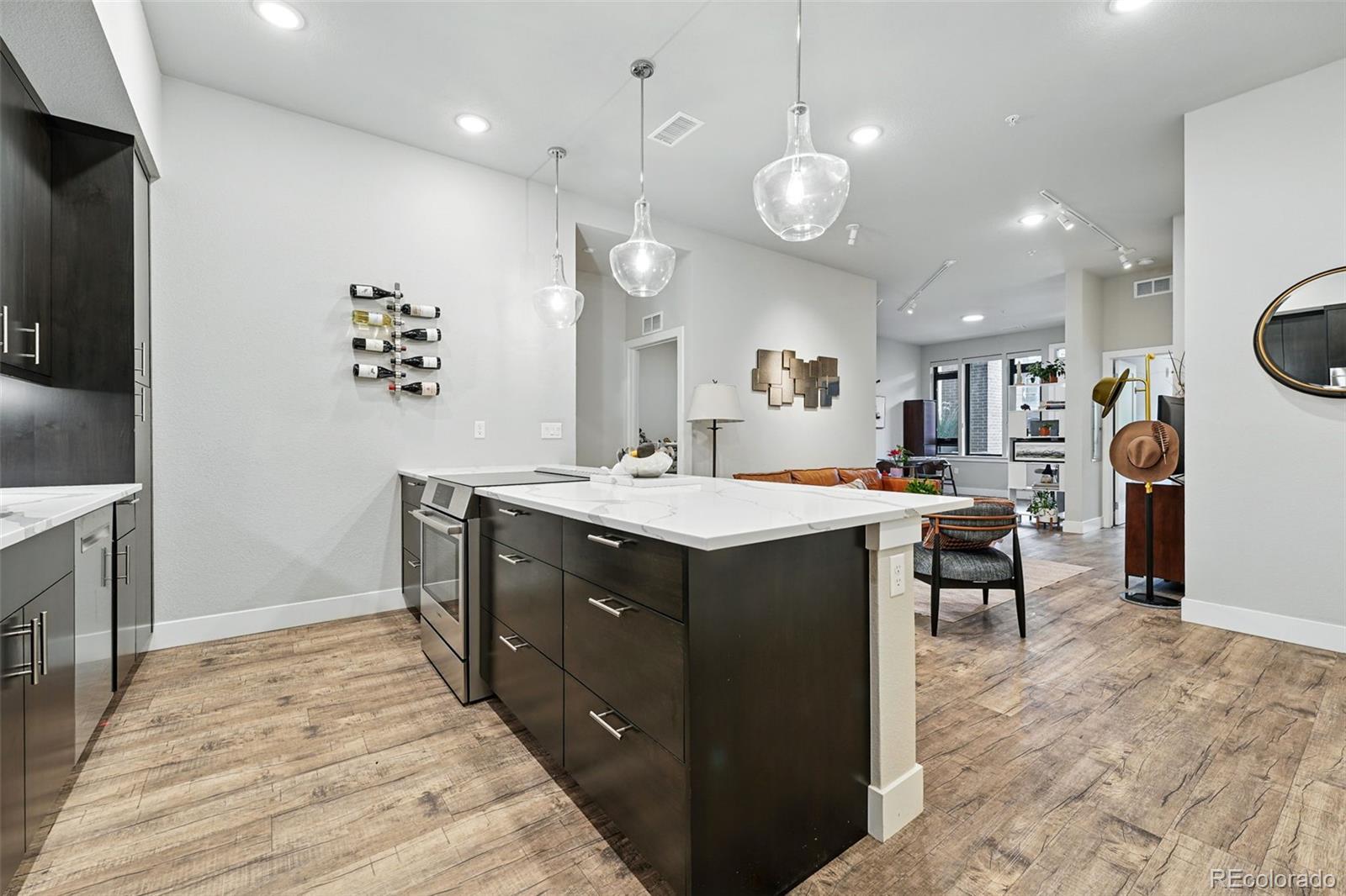 MLS Image #8 for 6619 e lowry boulevard 101,denver, Colorado