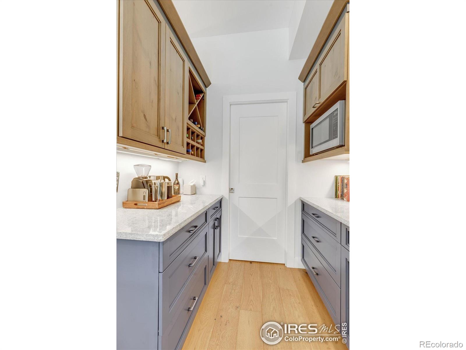 MLS Image #11 for 2890  curtis street,denver, Colorado