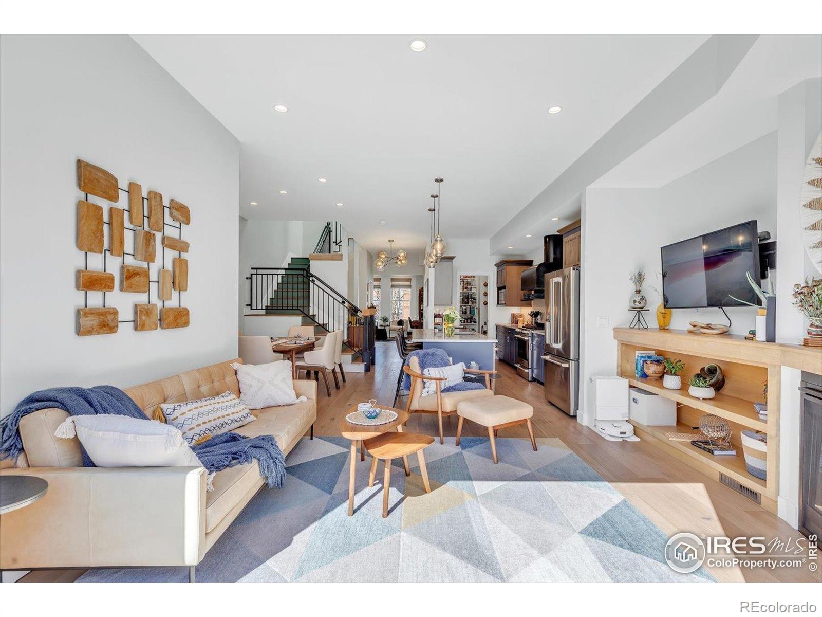 MLS Image #14 for 2890  curtis street,denver, Colorado