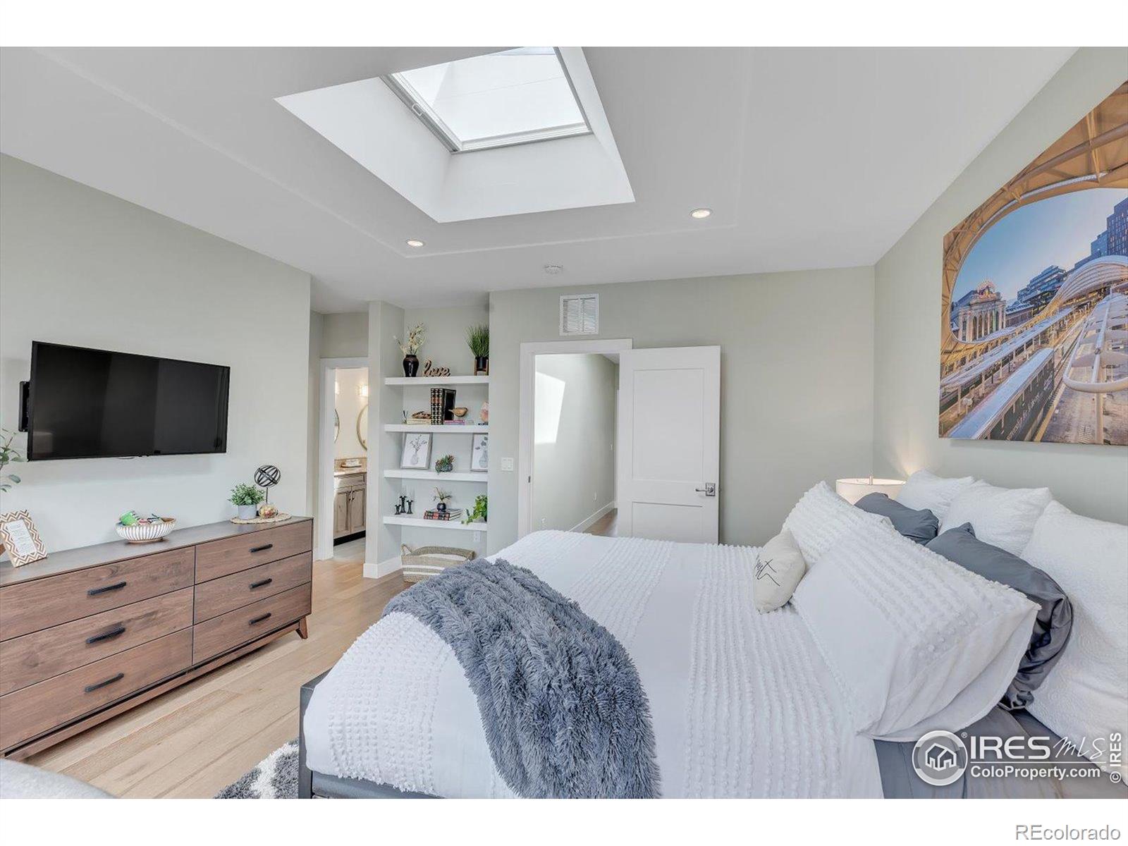 MLS Image #28 for 2890  curtis street,denver, Colorado
