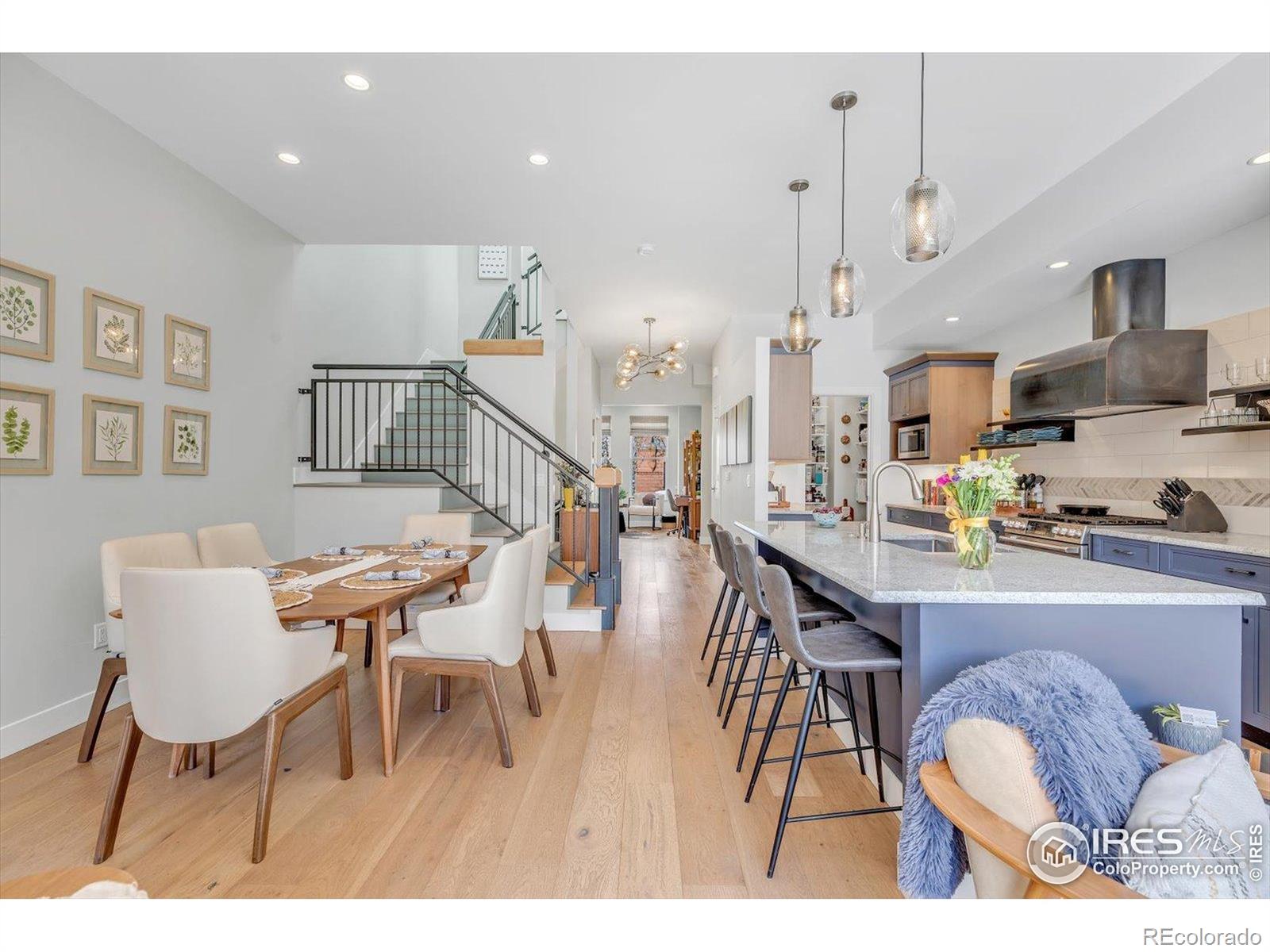 MLS Image #4 for 2890  curtis street,denver, Colorado