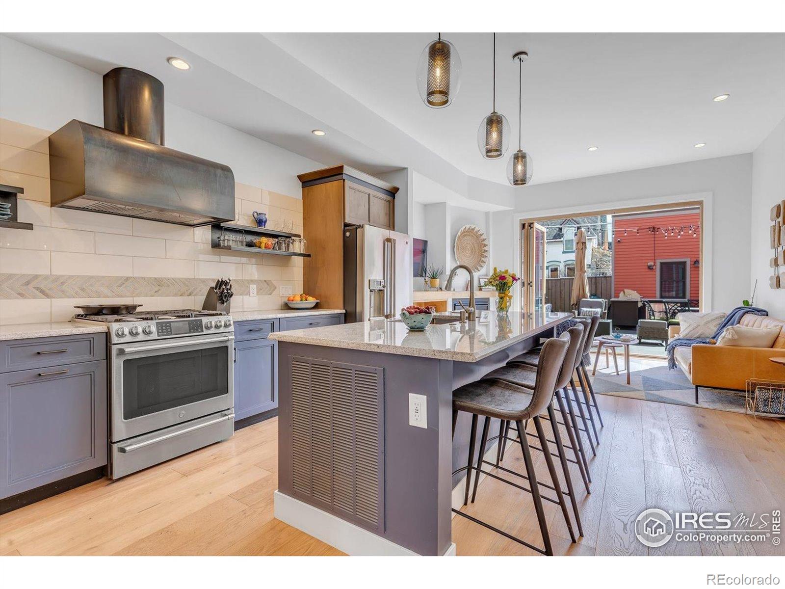 MLS Image #7 for 2890  curtis street,denver, Colorado