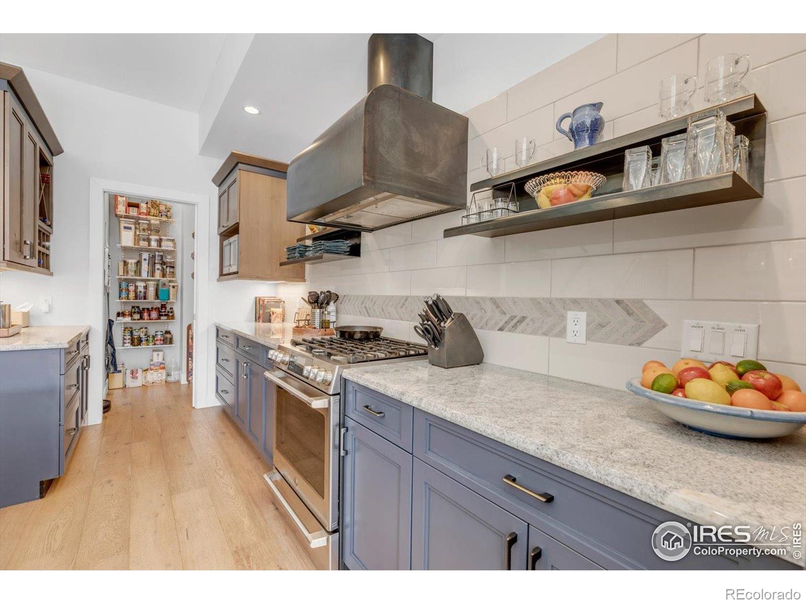 MLS Image #8 for 2890  curtis street,denver, Colorado