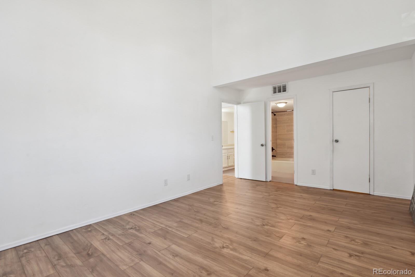MLS Image #13 for 921 s zeno way,aurora, Colorado