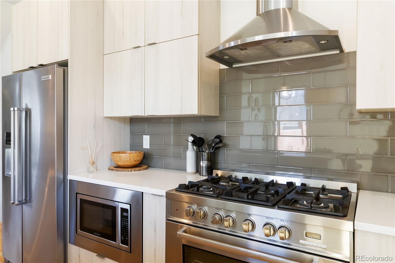 MLS Image #10 for 2409  court place,denver, Colorado
