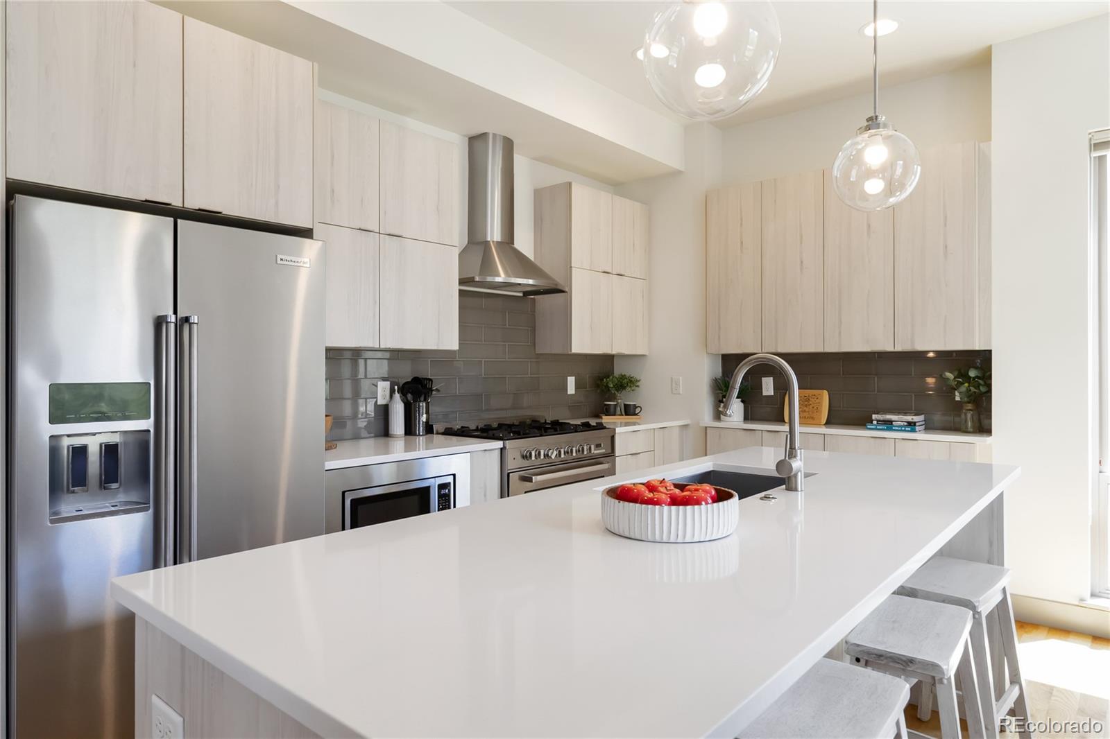 MLS Image #13 for 2409  court place,denver, Colorado