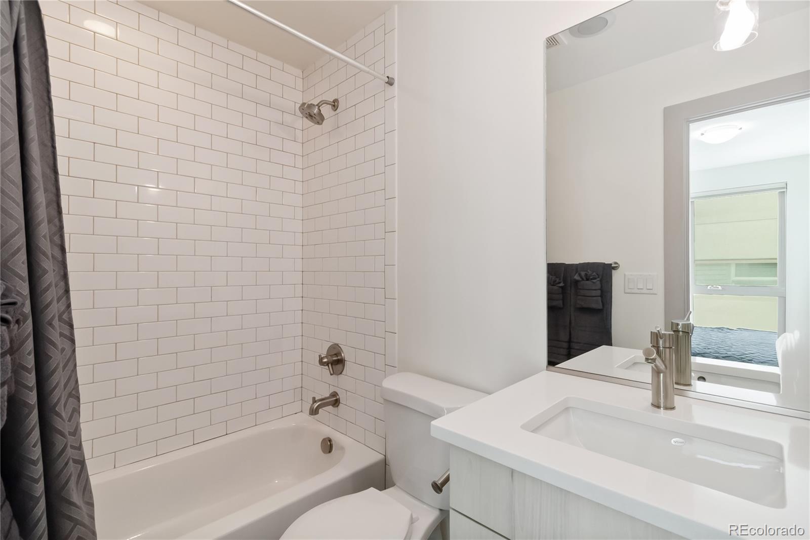 MLS Image #23 for 2409  court place,denver, Colorado
