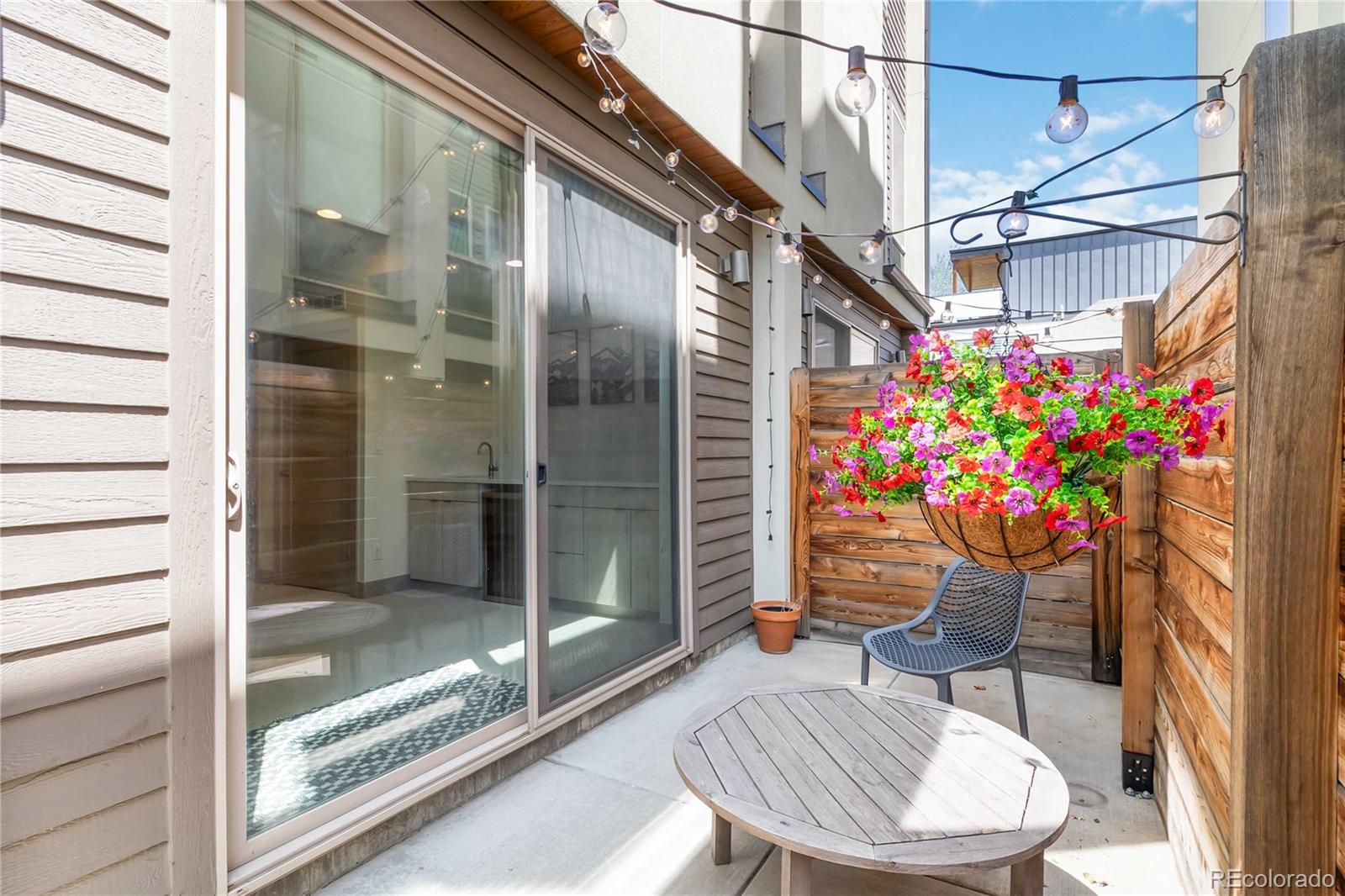 MLS Image #39 for 2409  court place,denver, Colorado