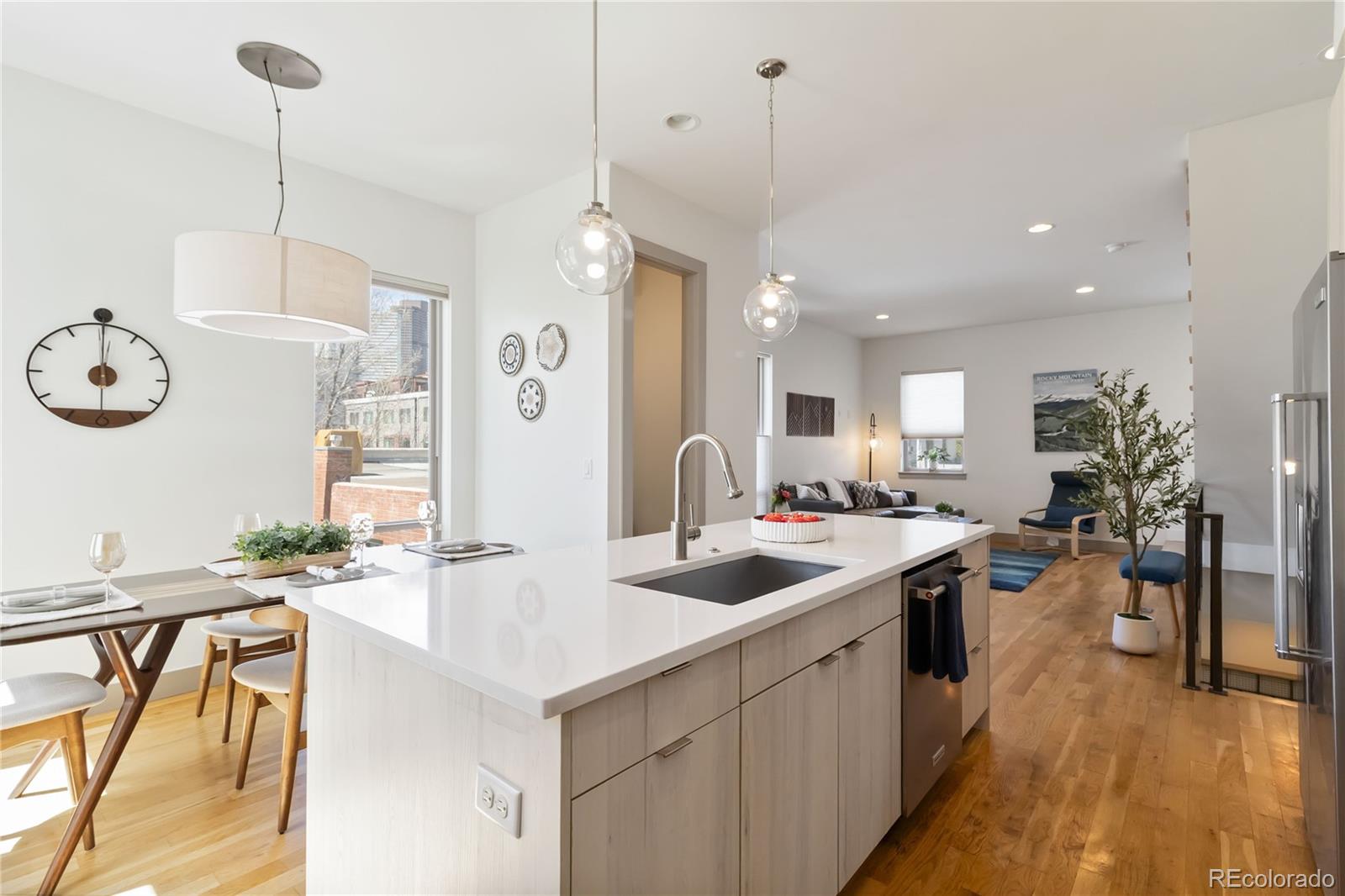 MLS Image #9 for 2409  court place,denver, Colorado