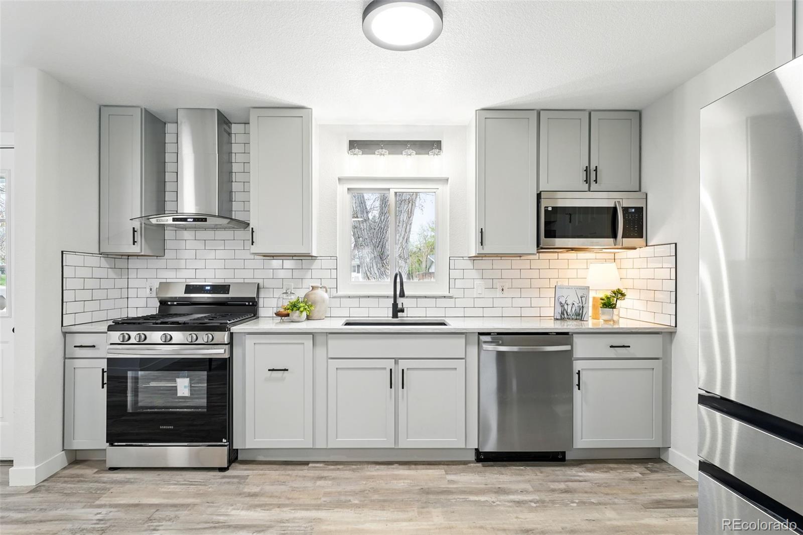 MLS Image #17 for 3342 s flamingo way,denver, Colorado