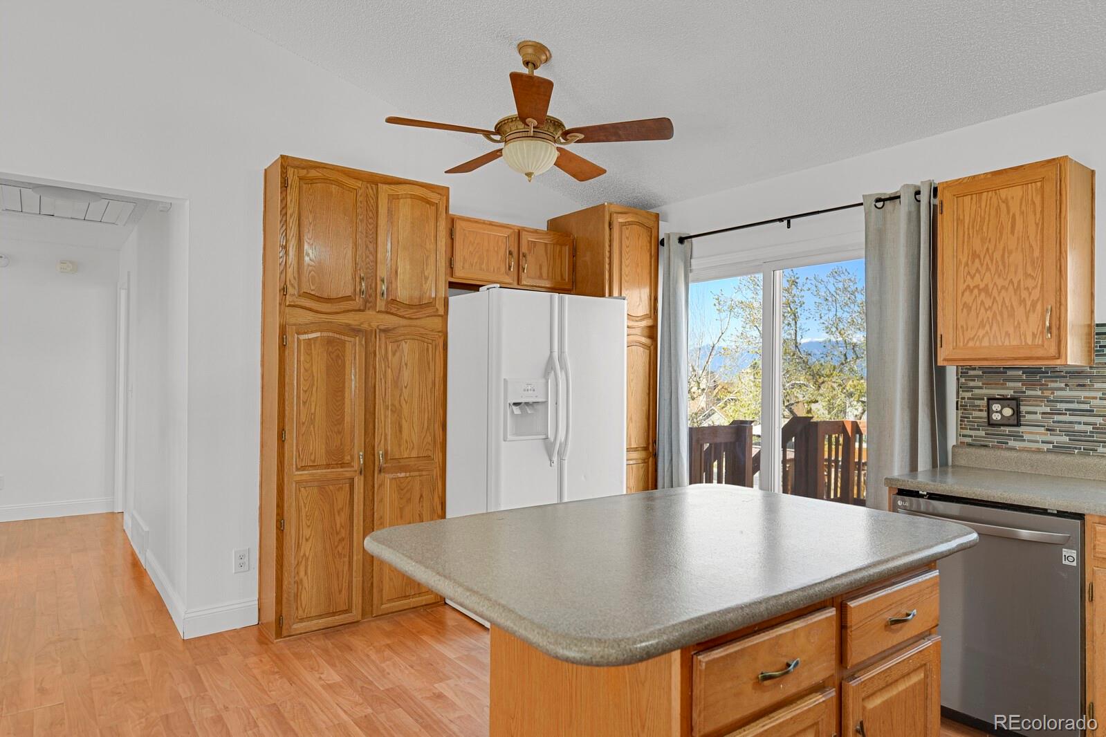 MLS Image #8 for 3925  zurich drive,colorado springs, Colorado