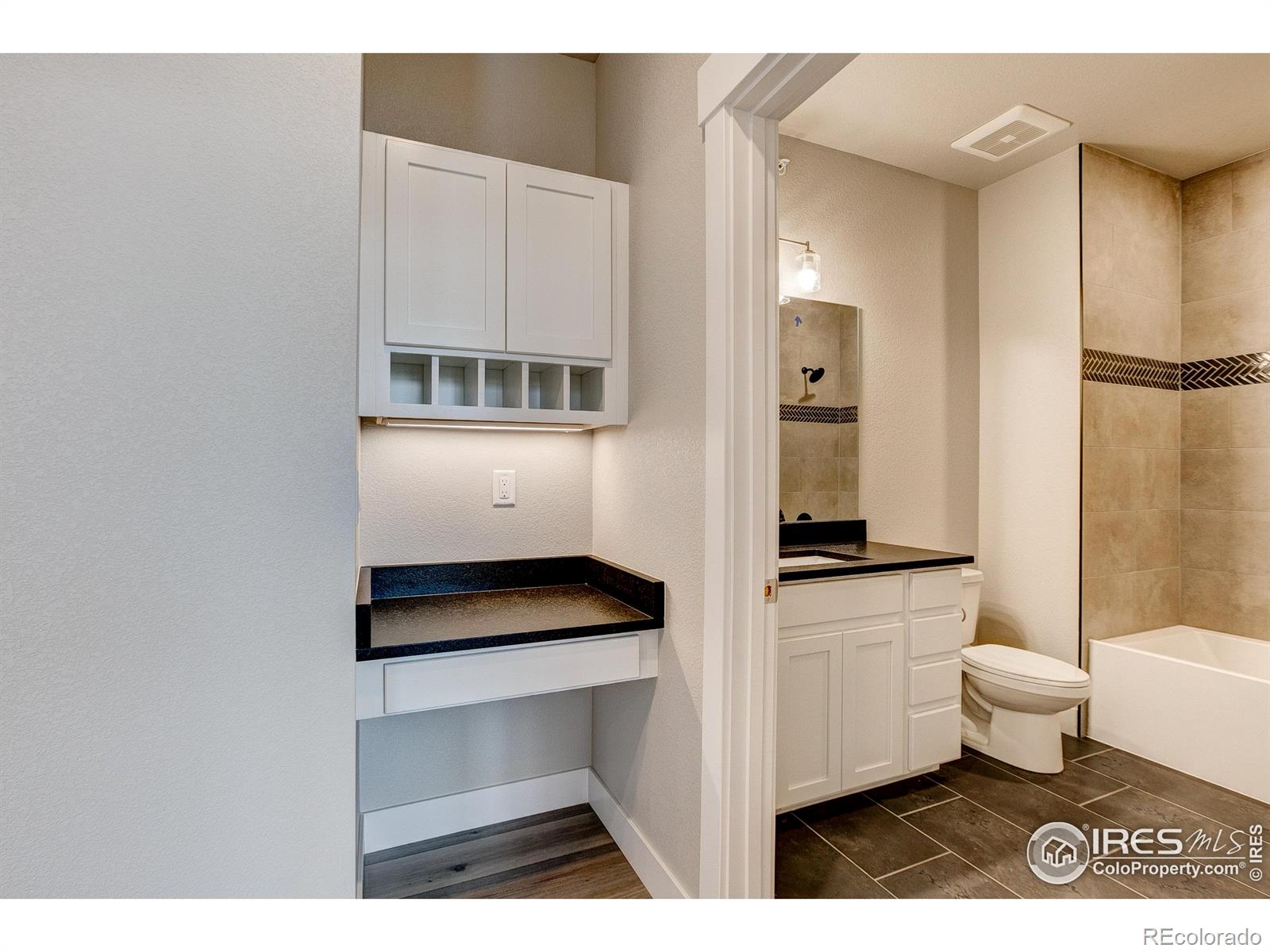 MLS Image #12 for 974  landmark way,fort collins, Colorado