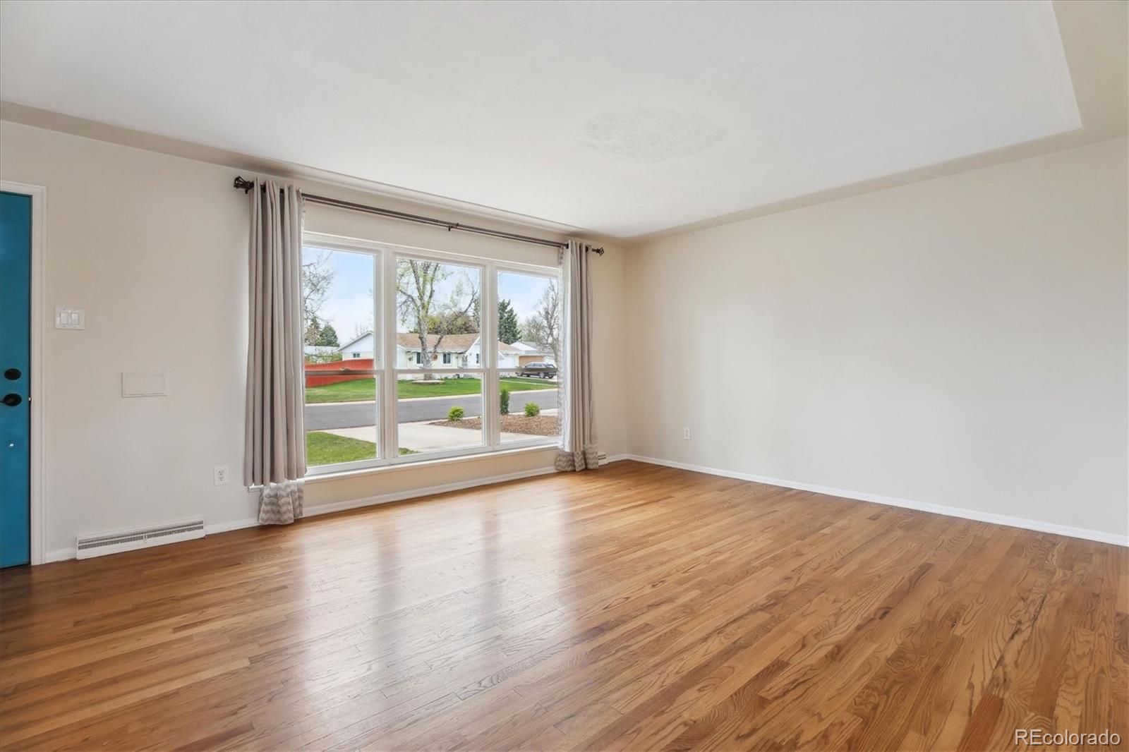 MLS Image #12 for 5481 e tennessee avenue,denver, Colorado