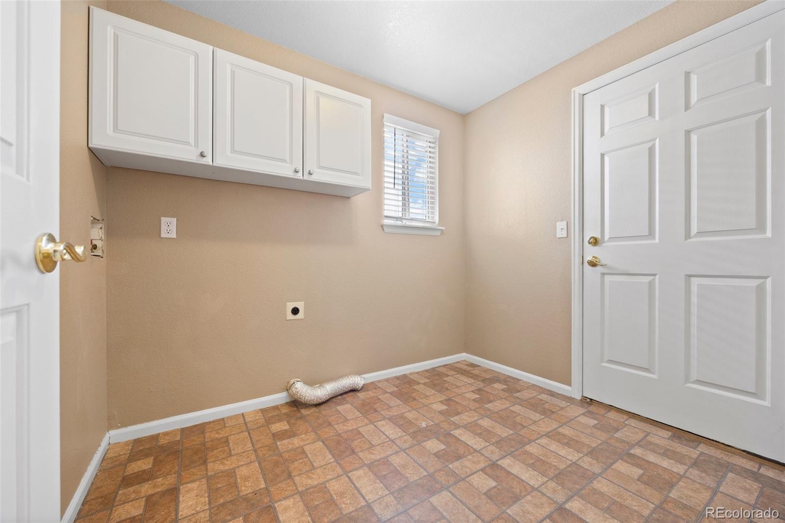 MLS Image #34 for 8985  edgewood lane,highlands ranch, Colorado