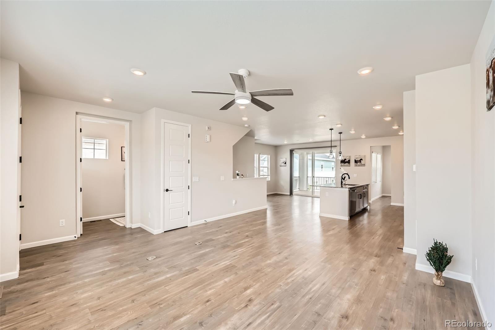 MLS Image #6 for 8822  fraser river loop,littleton, Colorado