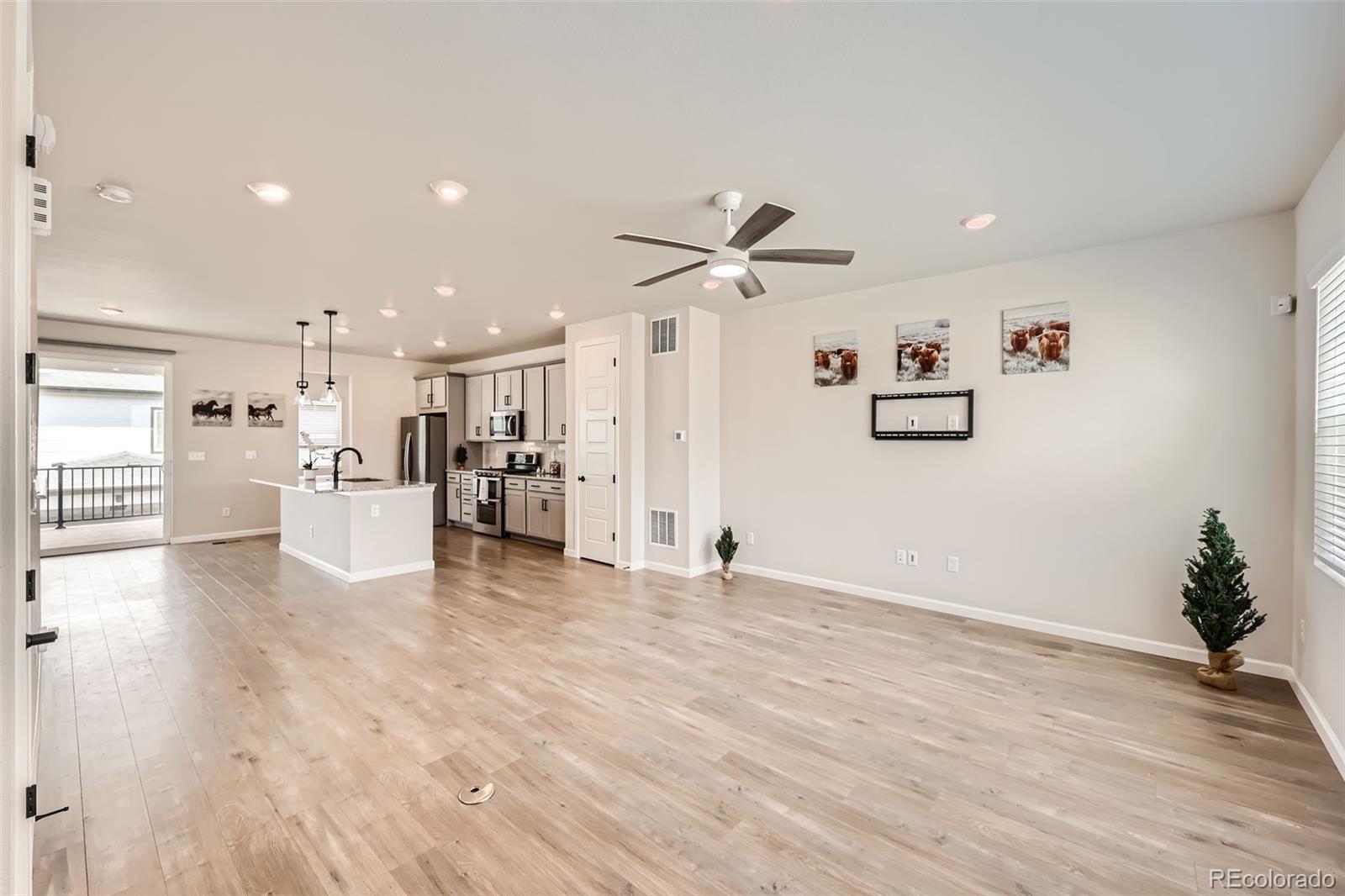 MLS Image #7 for 8822  fraser river loop,littleton, Colorado