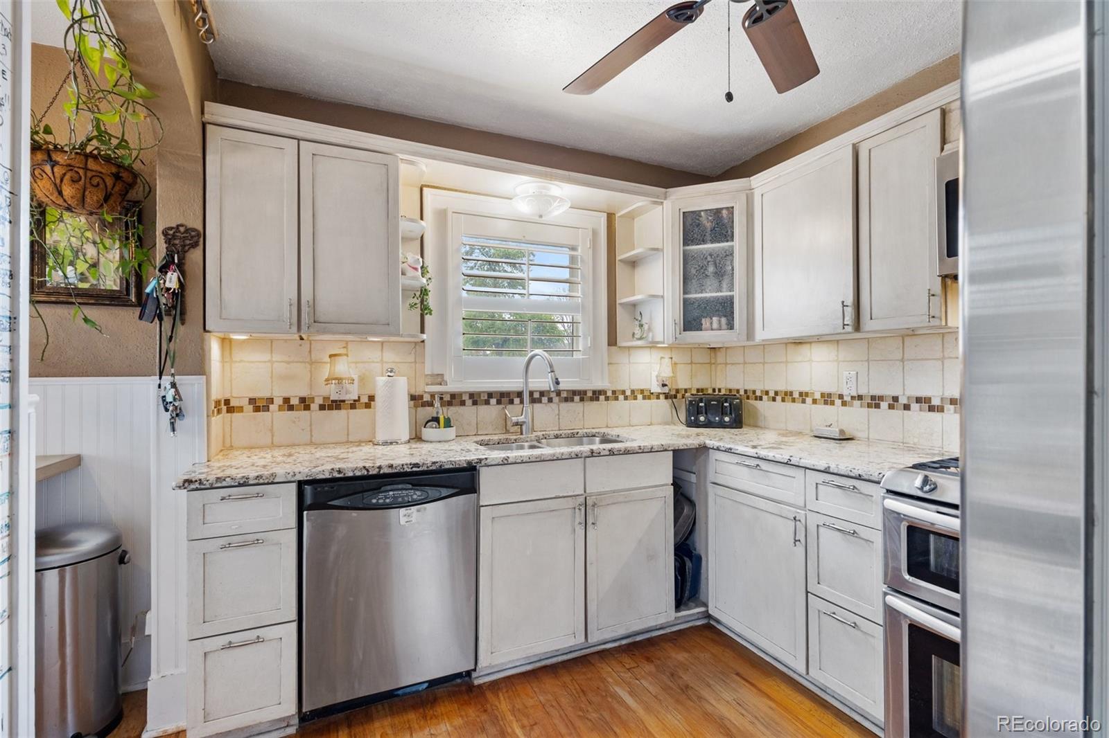MLS Image #11 for 3242  utica street,denver, Colorado