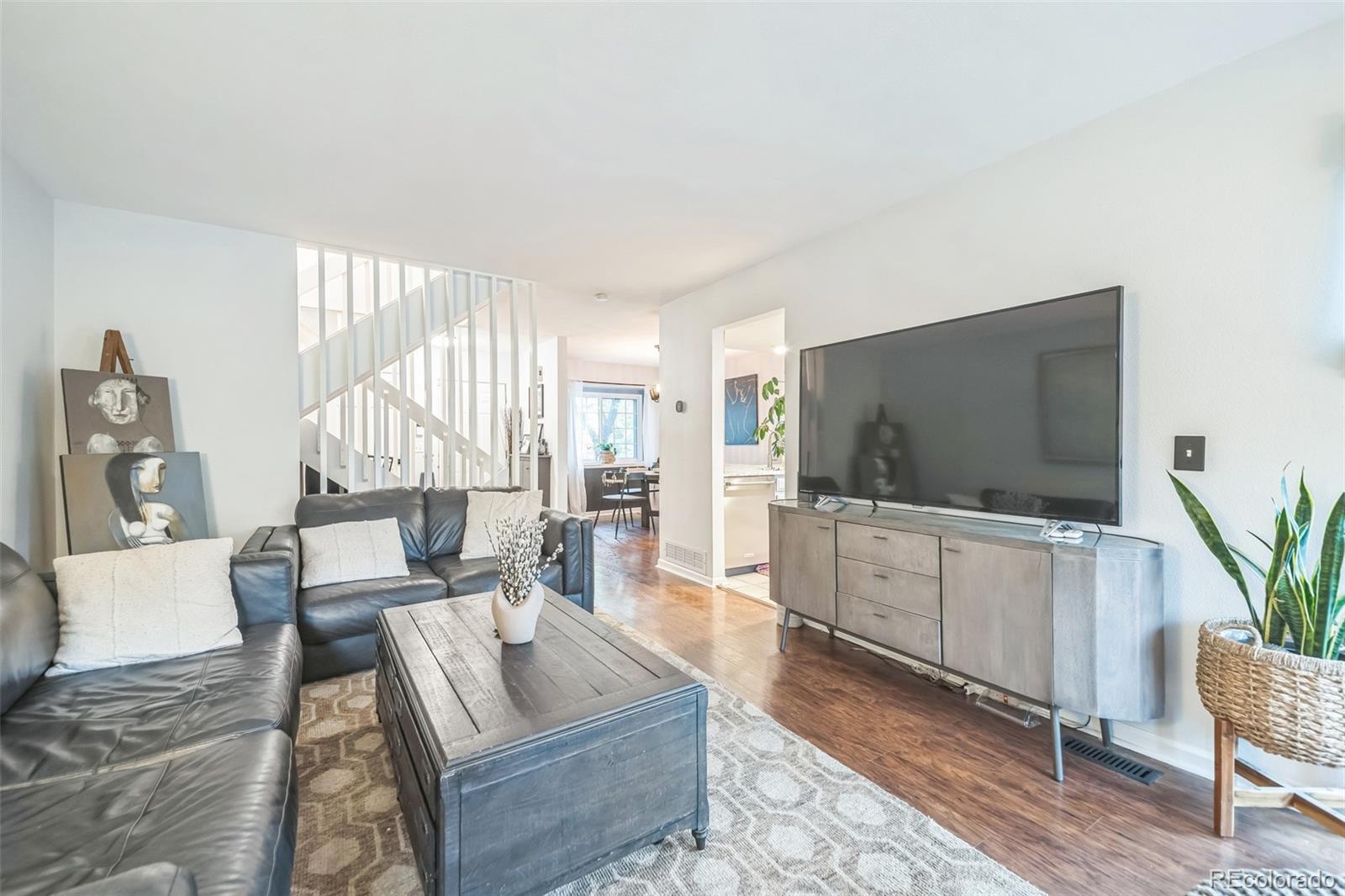 MLS Image #4 for 1470 s quebec way,denver, Colorado