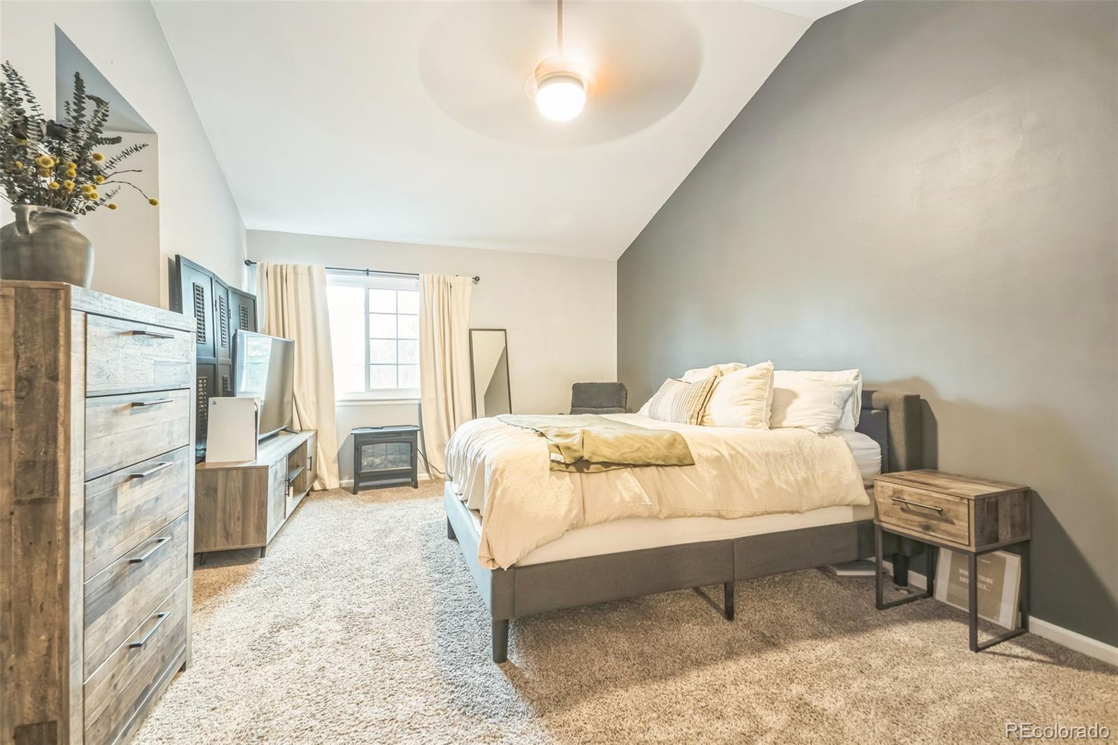 MLS Image #8 for 1470 s quebec way,denver, Colorado