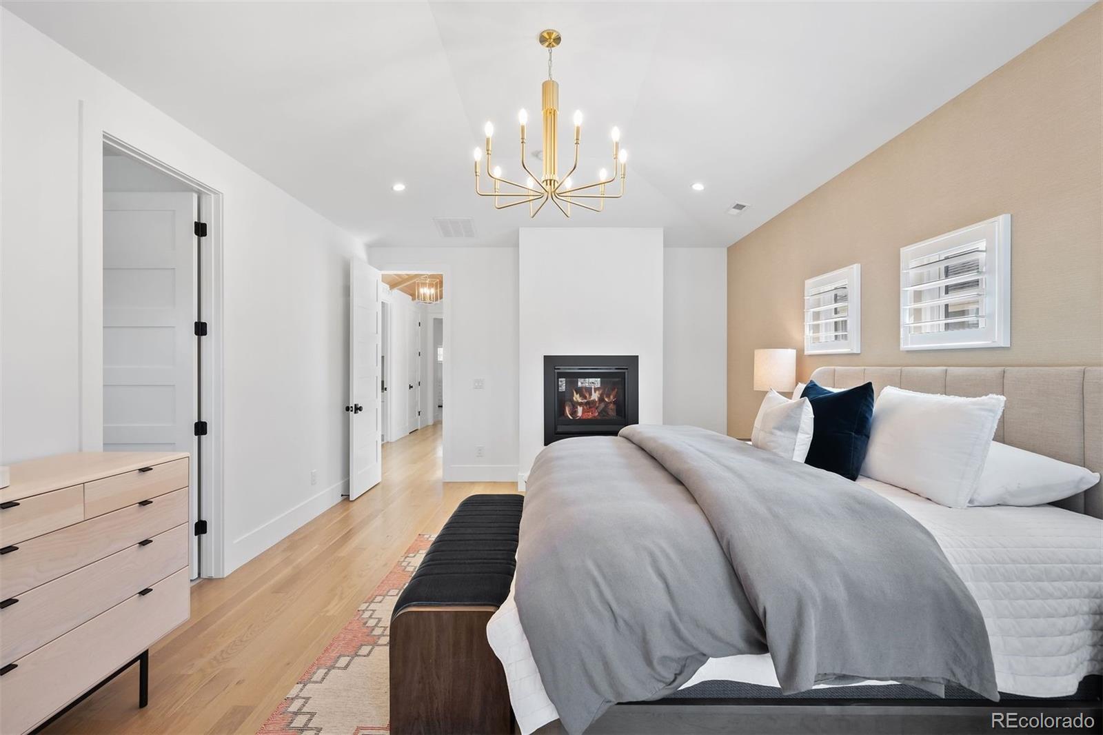 MLS Image #13 for 652 s race street,denver, Colorado