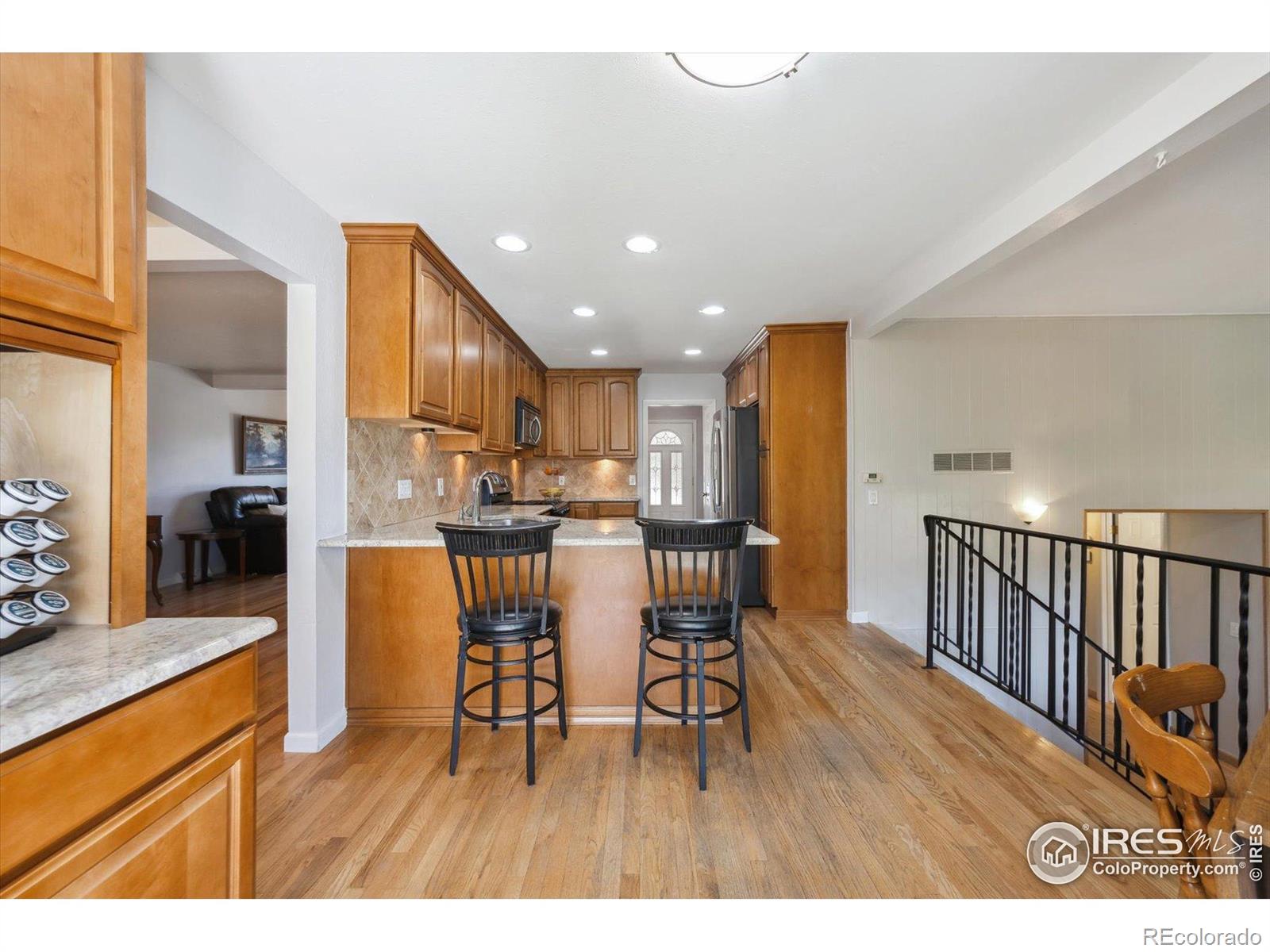 MLS Image #6 for 8403  chase drive,arvada, Colorado