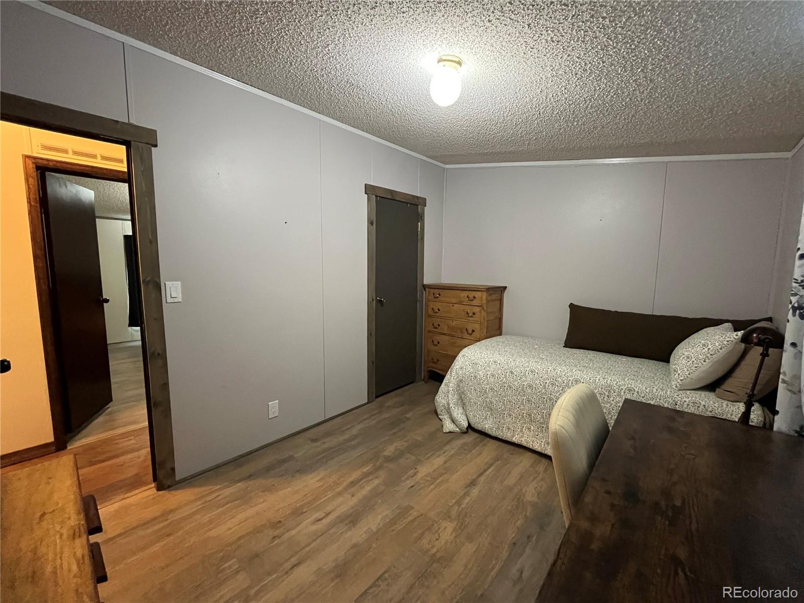 MLS Image #15 for 2314  tower avenue,burlington, Colorado