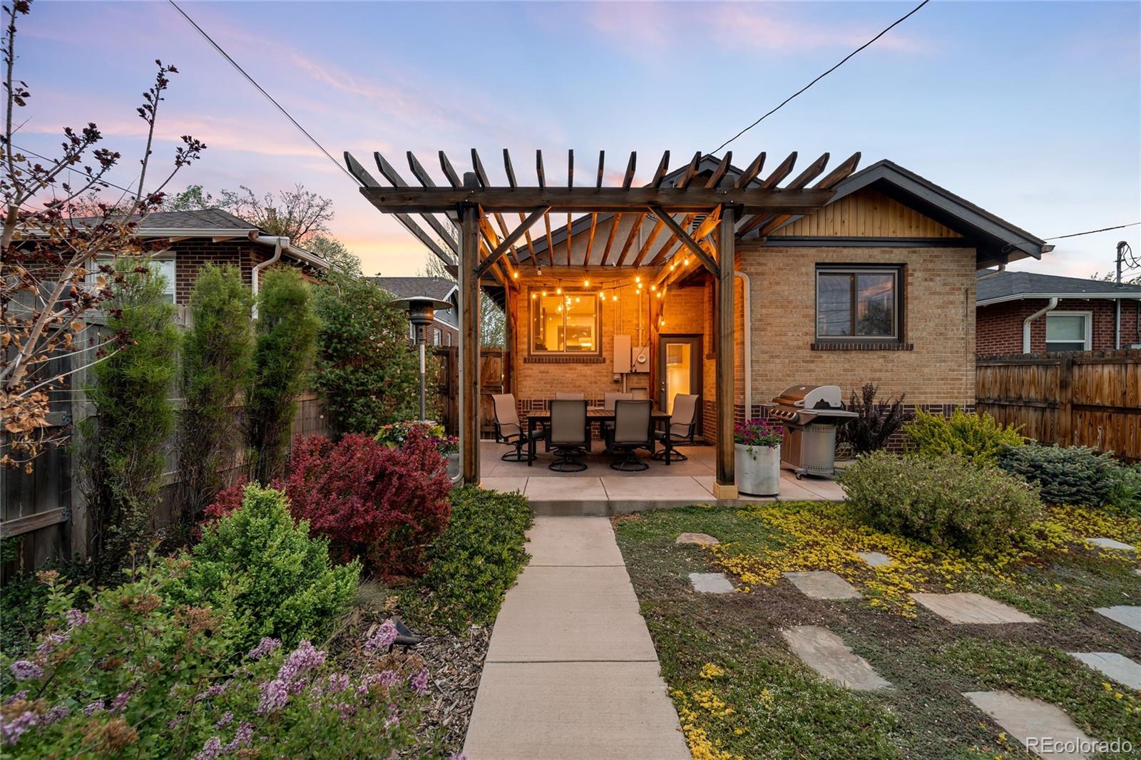 MLS Image #2 for 1918 s lincoln street,denver, Colorado