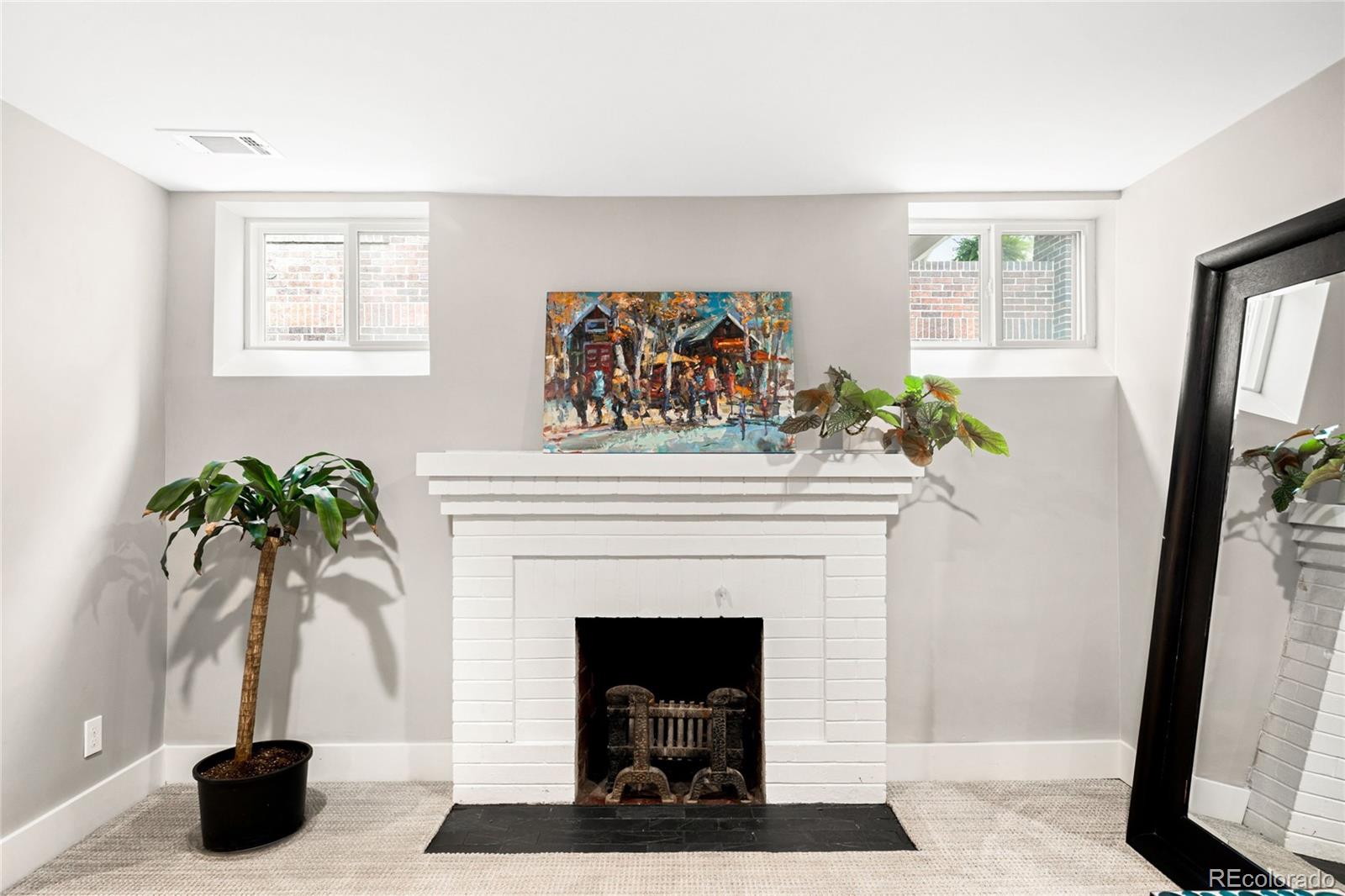 MLS Image #27 for 1918 s lincoln street,denver, Colorado