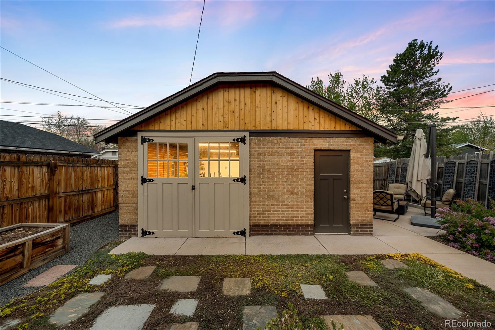 MLS Image #35 for 1918 s lincoln street,denver, Colorado