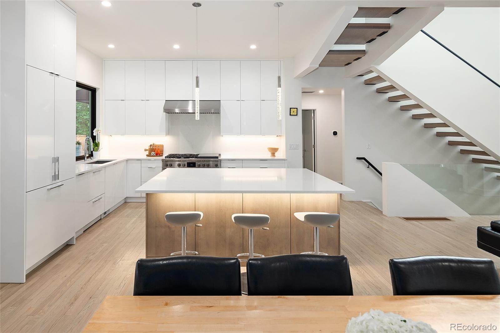 MLS Image #15 for 62  jasmine street,denver, Colorado
