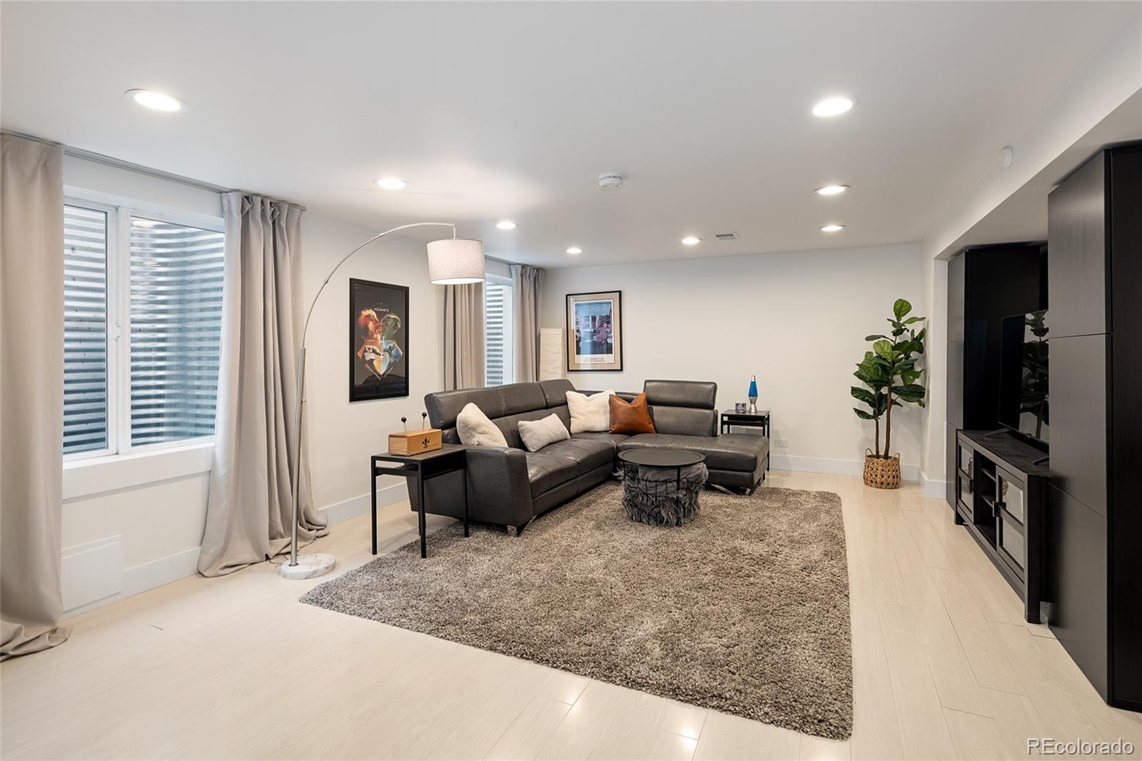MLS Image #38 for 62  jasmine street,denver, Colorado