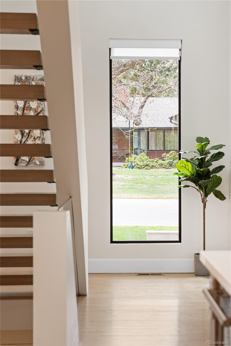 MLS Image #4 for 62  jasmine street,denver, Colorado