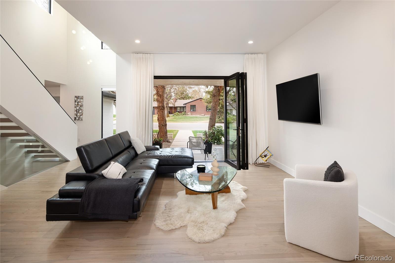 MLS Image #7 for 62  jasmine street,denver, Colorado
