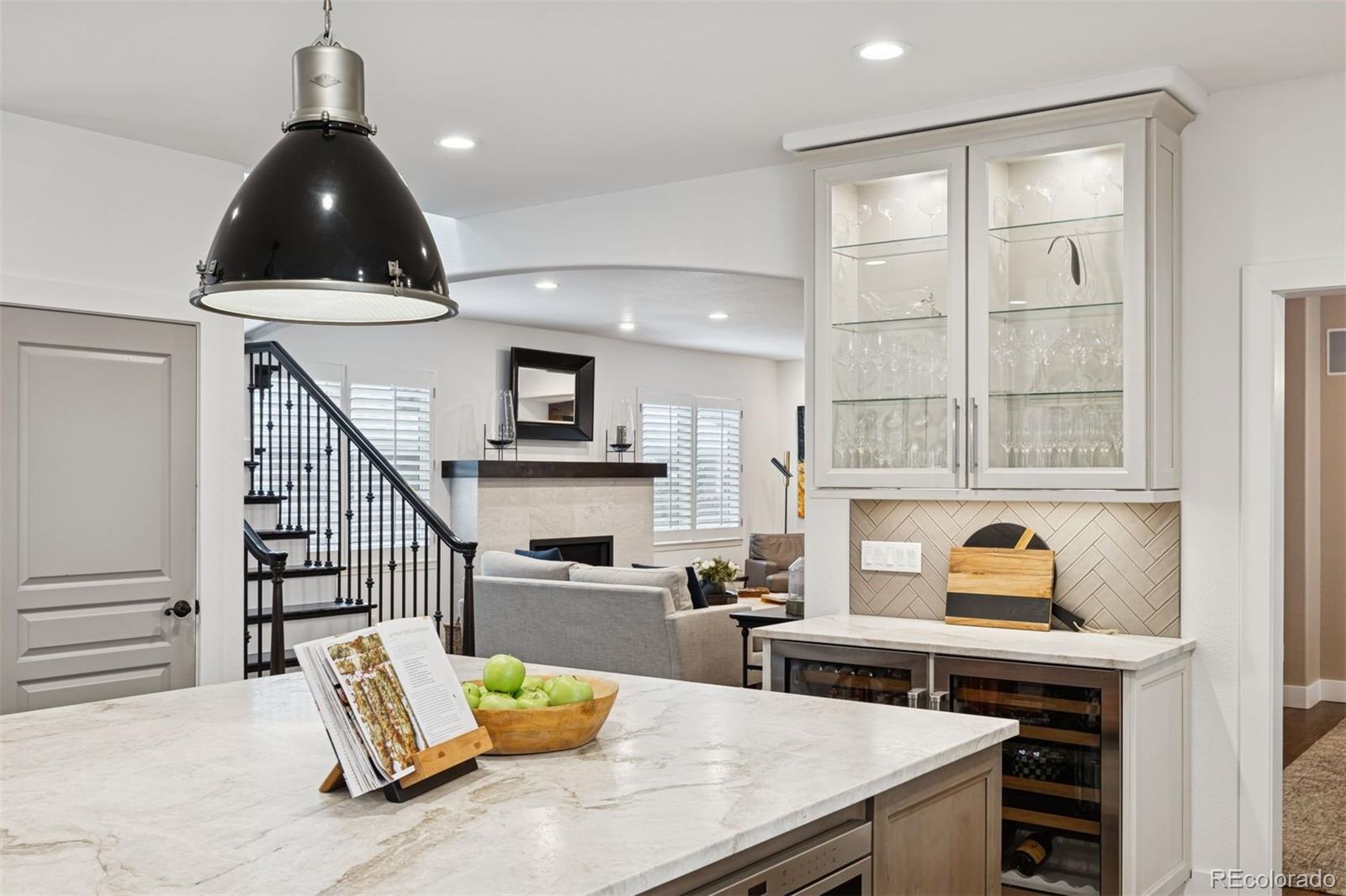 MLS Image #7 for 2500 s clayton street,denver, Colorado