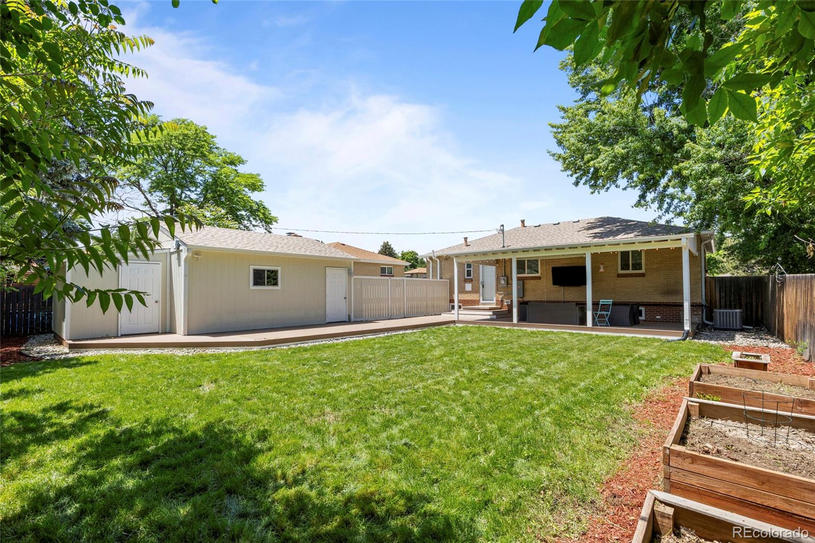 MLS Image #36 for 2582 s uno way,denver, Colorado
