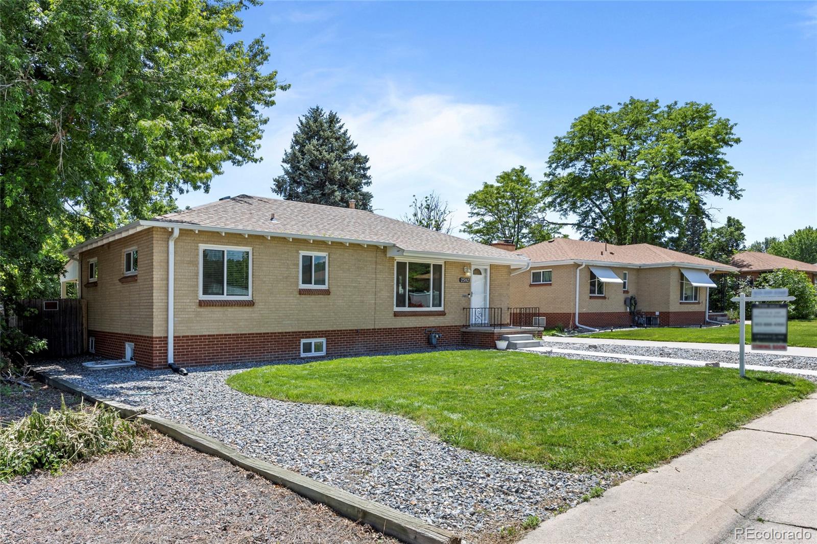 MLS Image #43 for 2582 s uno way,denver, Colorado