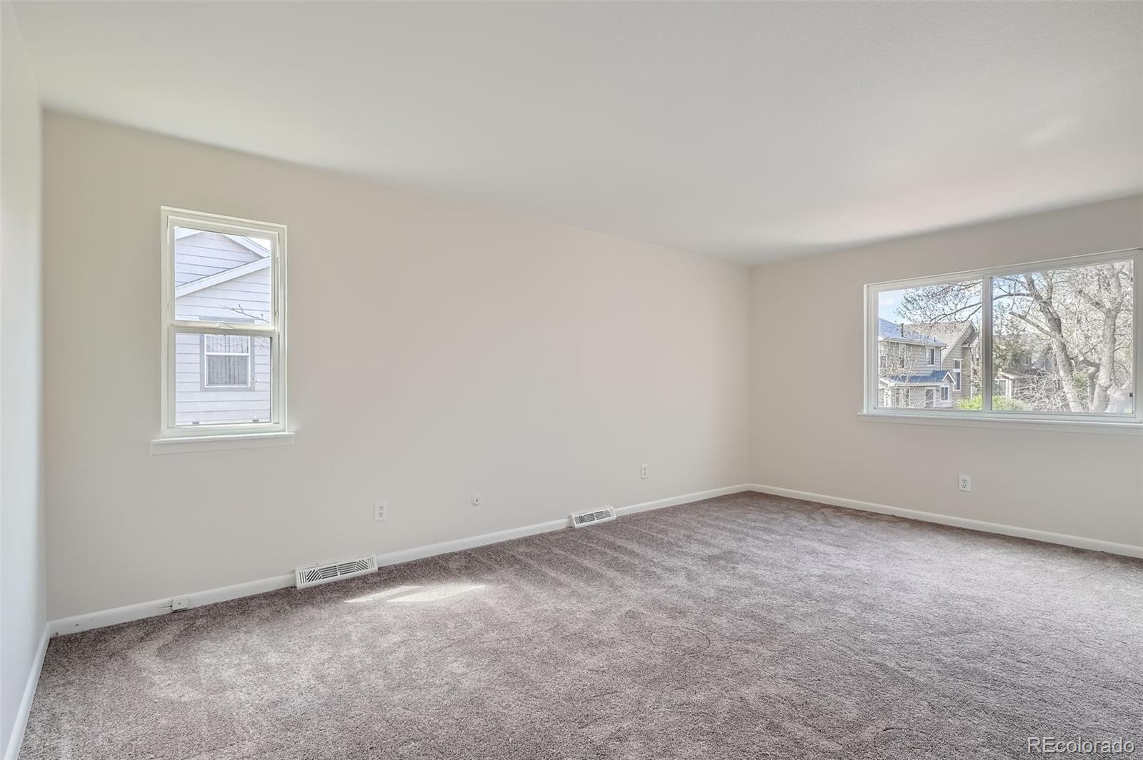 MLS Image #12 for 1251 s yosemite way,denver, Colorado
