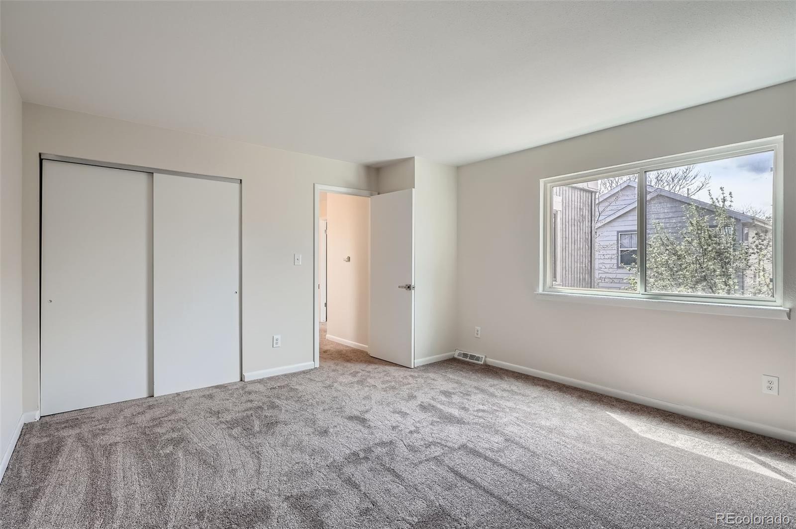 MLS Image #18 for 1251 s yosemite way,denver, Colorado