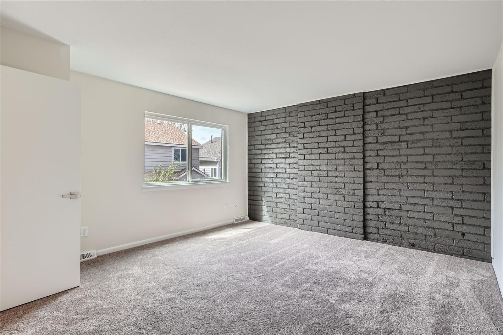 MLS Image #19 for 1251 s yosemite way,denver, Colorado