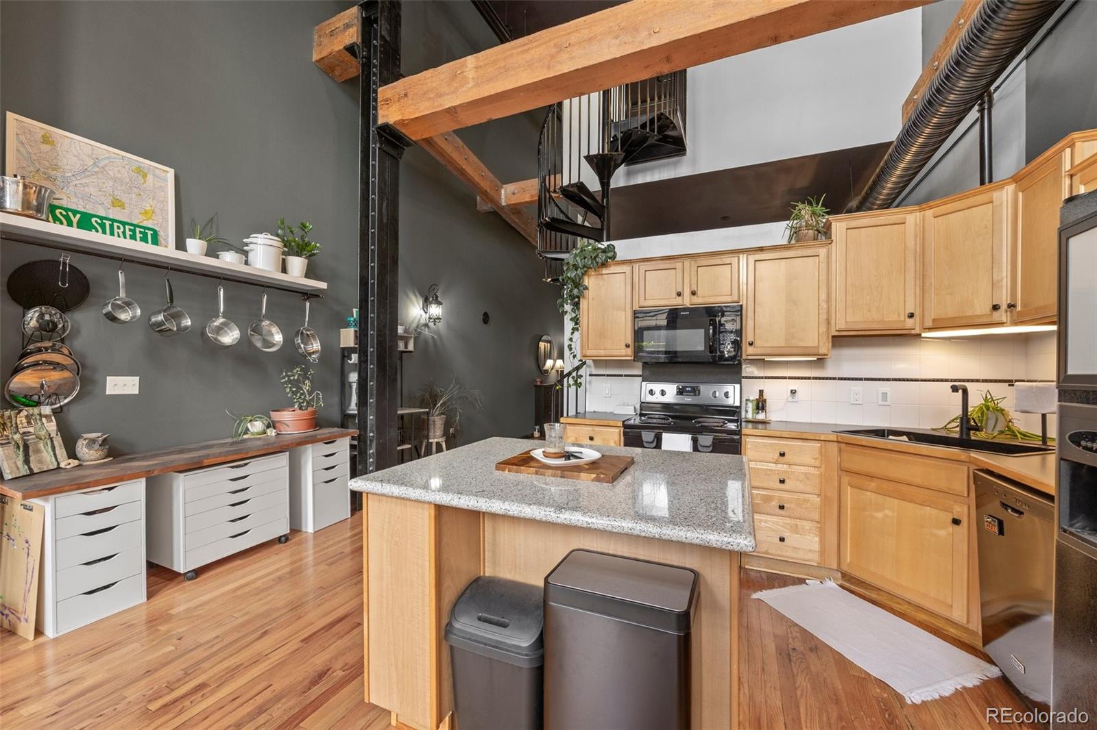 MLS Image #18 for 1555  california street,denver, Colorado