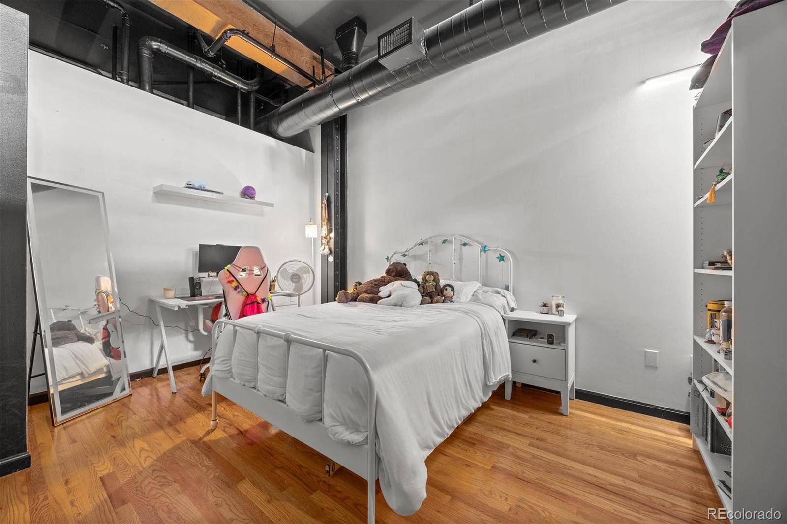 MLS Image #20 for 1555  california street,denver, Colorado